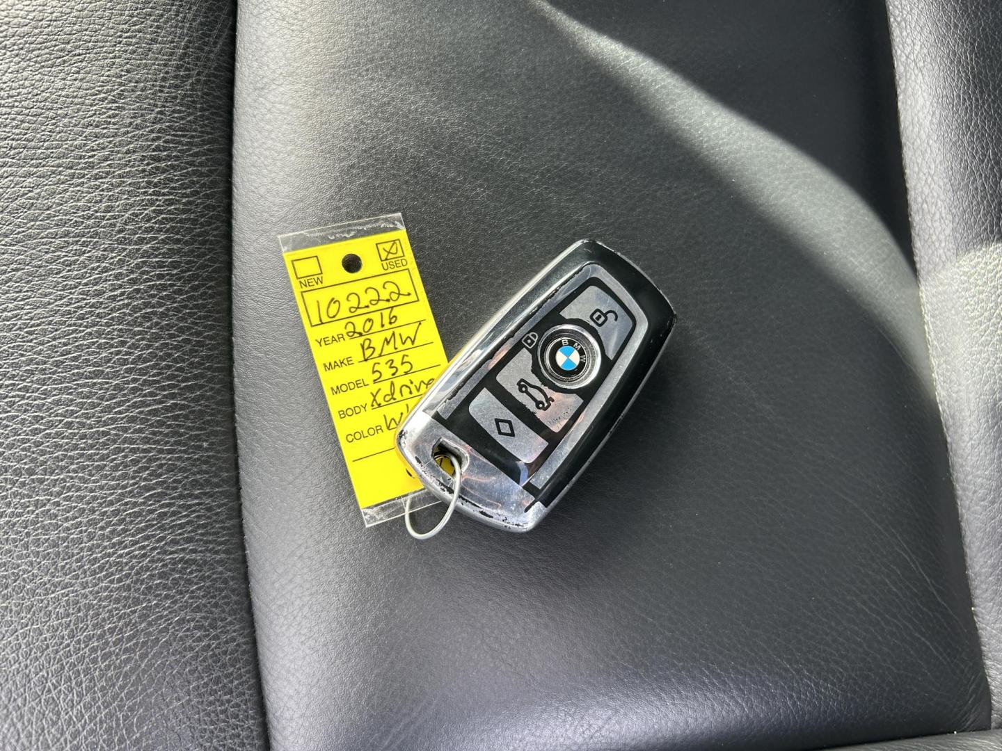 2016 WHITE /Black BMW 5-Series 535i xDrive (WBA5B3C53GG) with an 3.0L L6 DOHC 24V engine, Automatic transmission, located at 506 S. Kingshighway, Cape Girardeau, MO, 63703, (573) 235-5000, 37.294991, -89.553635 - 2016 BMW 535i xDrive 109xxx miles All Wheel Drive 3.0L I6 Automatic Leather Navigation Heads Up Display Heated Steering Wheel Power/Heated Seats Backup Camera Bluetooth Cruise Power Windows/Locks/Mirrors We have financing available and we accept trades! Fill out a credit application on - Photo#3