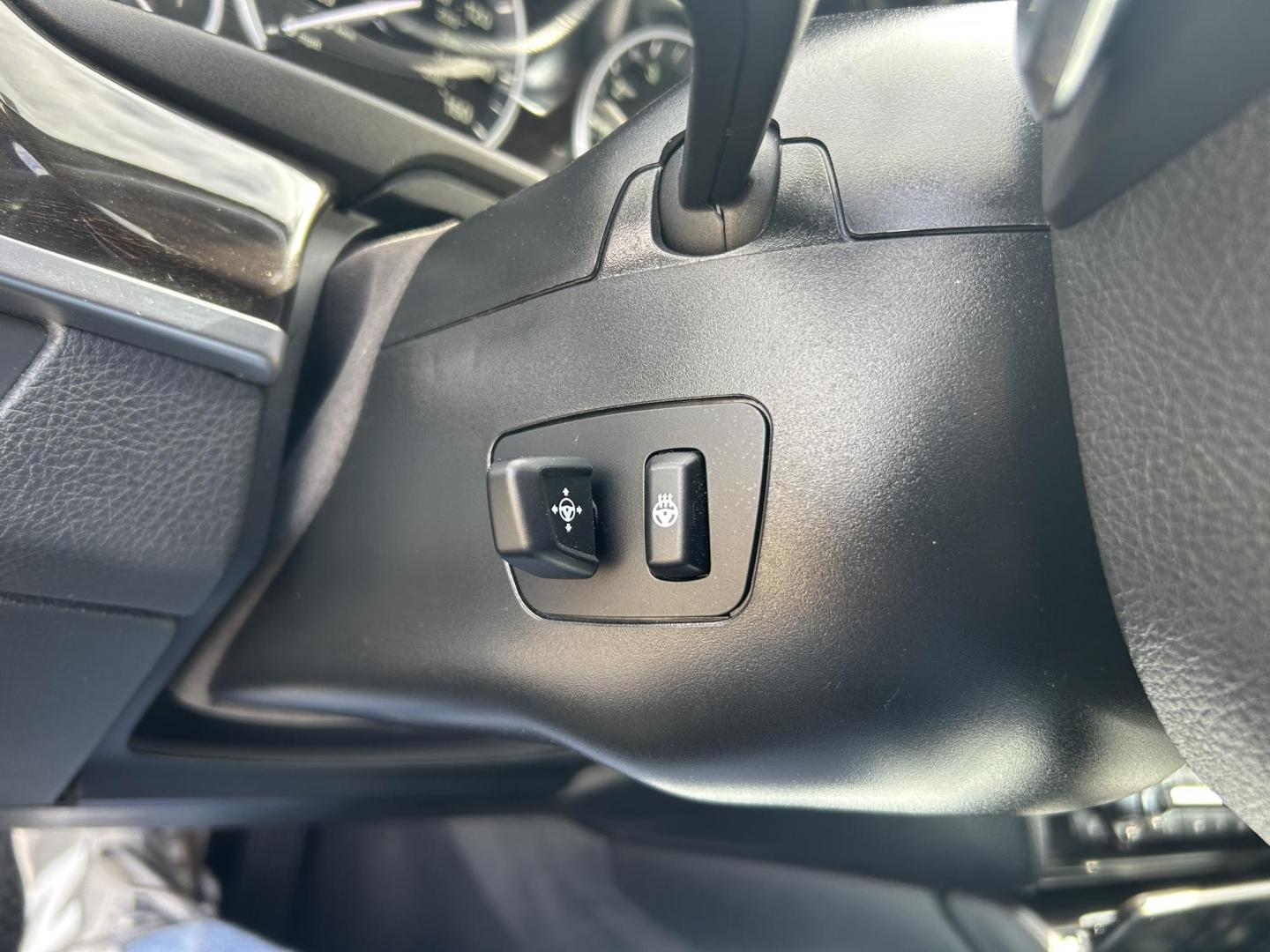 2016 WHITE /Black BMW 5-Series 535i xDrive (WBA5B3C53GG) with an 3.0L L6 DOHC 24V engine, Automatic transmission, located at 506 S. Kingshighway, Cape Girardeau, MO, 63703, (573) 235-5000, 37.294991, -89.553635 - 2016 BMW 535i xDrive 109xxx miles All Wheel Drive 3.0L I6 Automatic Leather Navigation Heads Up Display Heated Steering Wheel Power/Heated Seats Backup Camera Bluetooth Cruise Power Windows/Locks/Mirrors We have financing available and we accept trades! Fill out a credit application on - Photo#24