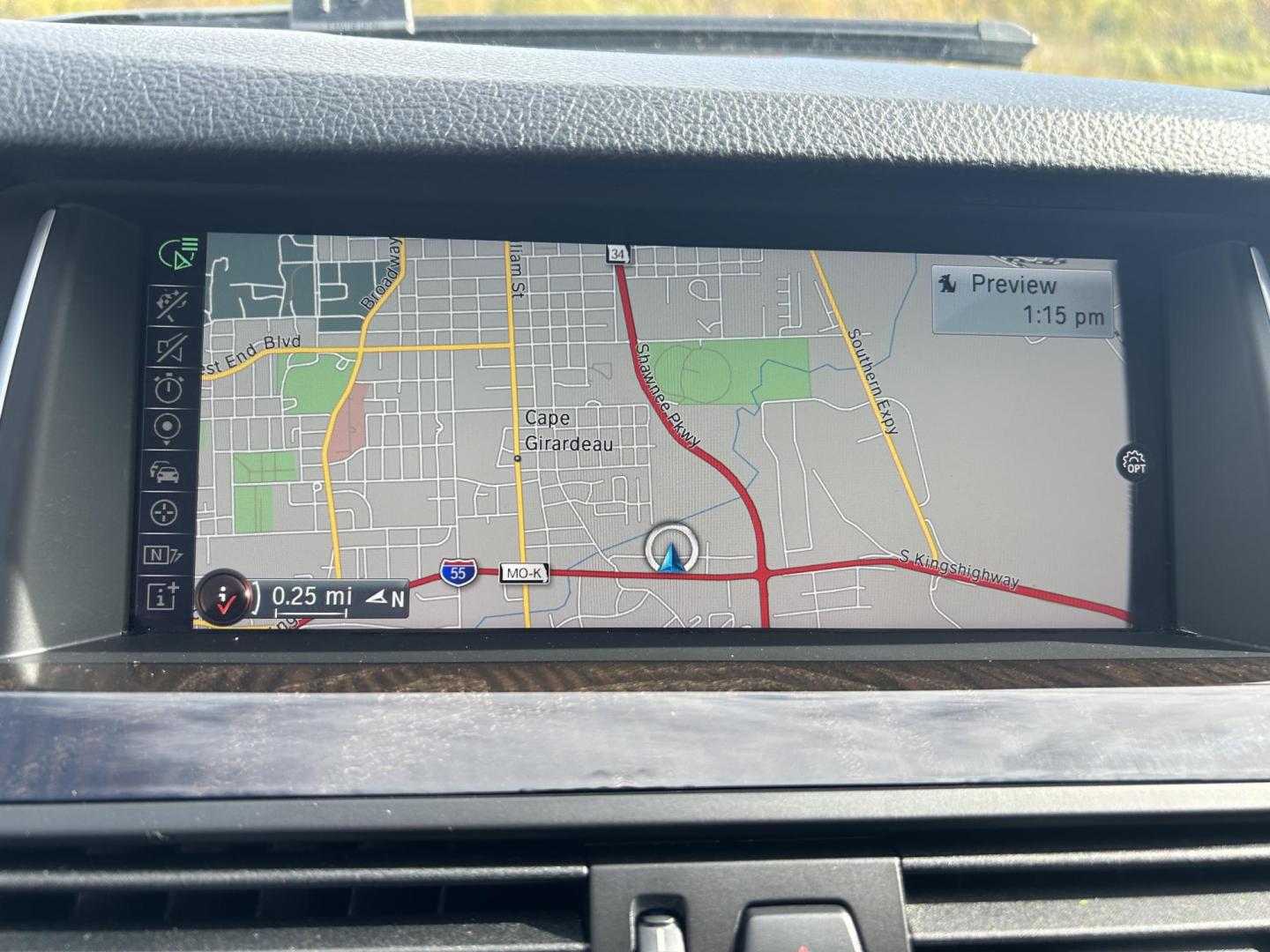 2016 WHITE /Black BMW 5-Series 535i xDrive (WBA5B3C53GG) with an 3.0L L6 DOHC 24V engine, Automatic transmission, located at 506 S. Kingshighway, Cape Girardeau, MO, 63703, (573) 235-5000, 37.294991, -89.553635 - 2016 BMW 535i xDrive 109xxx miles All Wheel Drive 3.0L I6 Automatic Leather Navigation Heads Up Display Heated Steering Wheel Power/Heated Seats Backup Camera Bluetooth Cruise Power Windows/Locks/Mirrors We have financing available and we accept trades! Fill out a credit application on - Photo#4