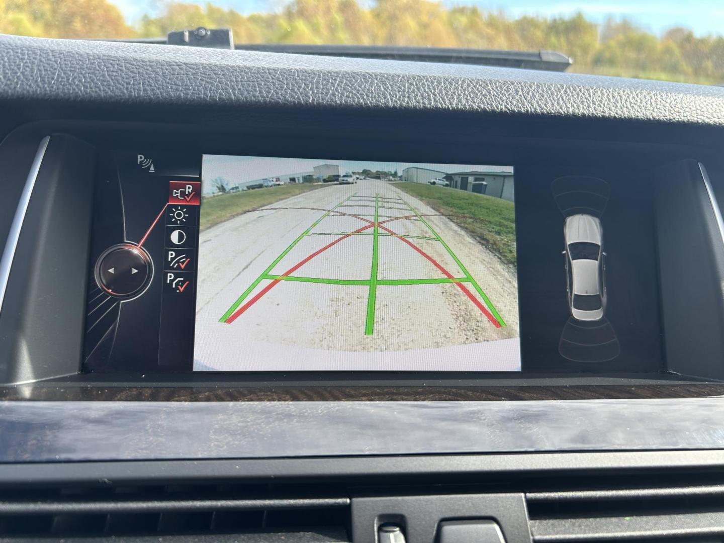 2016 WHITE /Black BMW 5-Series 535i xDrive (WBA5B3C53GG) with an 3.0L L6 DOHC 24V engine, Automatic transmission, located at 506 S. Kingshighway, Cape Girardeau, MO, 63703, (573) 235-5000, 37.294991, -89.553635 - 2016 BMW 535i xDrive 109xxx miles All Wheel Drive 3.0L I6 Automatic Leather Navigation Heads Up Display Heated Steering Wheel Power/Heated Seats Backup Camera Bluetooth Cruise Power Windows/Locks/Mirrors We have financing available and we accept trades! Fill out a credit application on - Photo#5