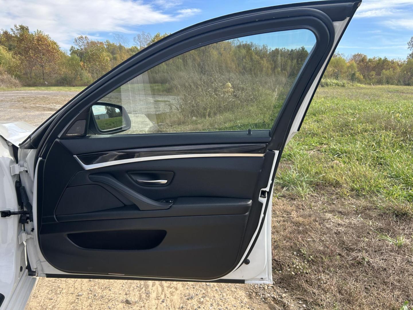 2016 WHITE /Black BMW 5-Series 535i xDrive (WBA5B3C53GG) with an 3.0L L6 DOHC 24V engine, Automatic transmission, located at 506 S. Kingshighway, Cape Girardeau, MO, 63703, (573) 235-5000, 37.294991, -89.553635 - 2016 BMW 535i xDrive 109xxx miles All Wheel Drive 3.0L I6 Automatic Leather Navigation Heads Up Display Heated Steering Wheel Power/Heated Seats Backup Camera Bluetooth Cruise Power Windows/Locks/Mirrors We have financing available and we accept trades! Fill out a credit application on - Photo#15