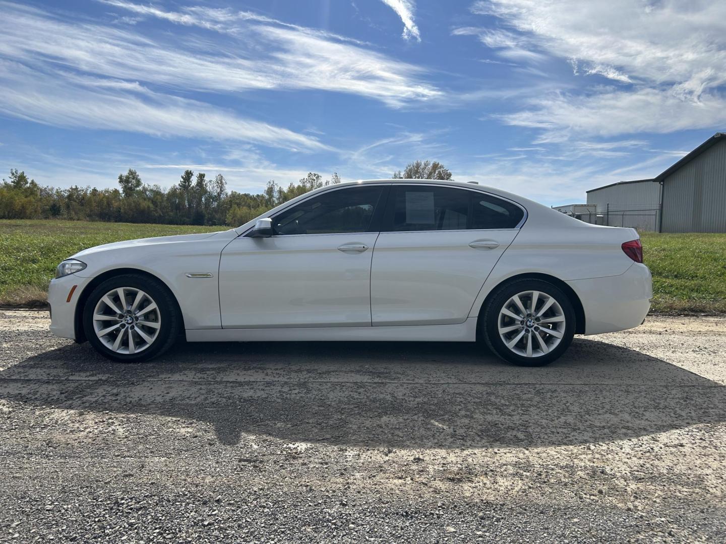 2016 WHITE /Black BMW 5-Series 535i xDrive (WBA5B3C53GG) with an 3.0L L6 DOHC 24V engine, Automatic transmission, located at 506 S. Kingshighway, Cape Girardeau, MO, 63703, (573) 235-5000, 37.294991, -89.553635 - 2016 BMW 535i xDrive 109xxx miles All Wheel Drive 3.0L I6 Automatic Leather Navigation Heads Up Display Heated Steering Wheel Power/Heated Seats Backup Camera Bluetooth Cruise Power Windows/Locks/Mirrors We have financing available and we accept trades! Fill out a credit application on - Photo#9