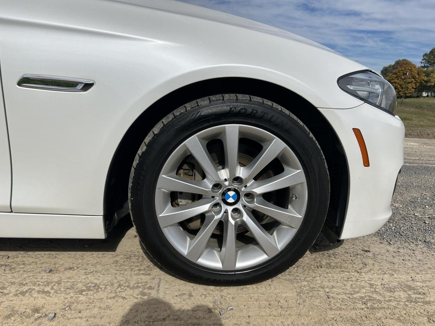 2016 WHITE /Black BMW 5-Series 535i xDrive (WBA5B3C53GG) with an 3.0L L6 DOHC 24V engine, Automatic transmission, located at 506 S. Kingshighway, Cape Girardeau, MO, 63703, (573) 235-5000, 37.294991, -89.553635 - 2016 BMW 535i xDrive 109xxx miles All Wheel Drive 3.0L I6 Automatic Leather Navigation Heads Up Display Heated Steering Wheel Power/Heated Seats Backup Camera Bluetooth Cruise Power Windows/Locks/Mirrors We have financing available and we accept trades! Fill out a credit application on - Photo#47