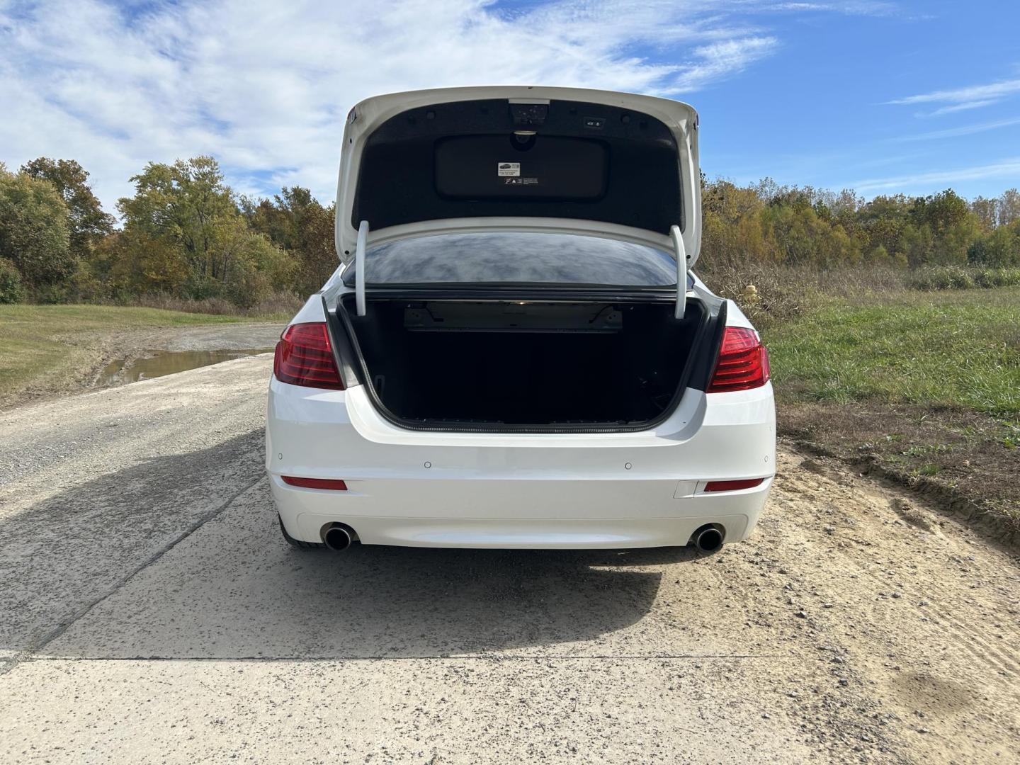 2016 WHITE /Black BMW 5-Series 535i xDrive (WBA5B3C53GG) with an 3.0L L6 DOHC 24V engine, Automatic transmission, located at 506 S. Kingshighway, Cape Girardeau, MO, 63703, (573) 235-5000, 37.294991, -89.553635 - 2016 BMW 535i xDrive 109xxx miles All Wheel Drive 3.0L I6 Automatic Leather Navigation Heads Up Display Heated Steering Wheel Power/Heated Seats Backup Camera Bluetooth Cruise Power Windows/Locks/Mirrors We have financing available and we accept trades! Fill out a credit application on - Photo#39