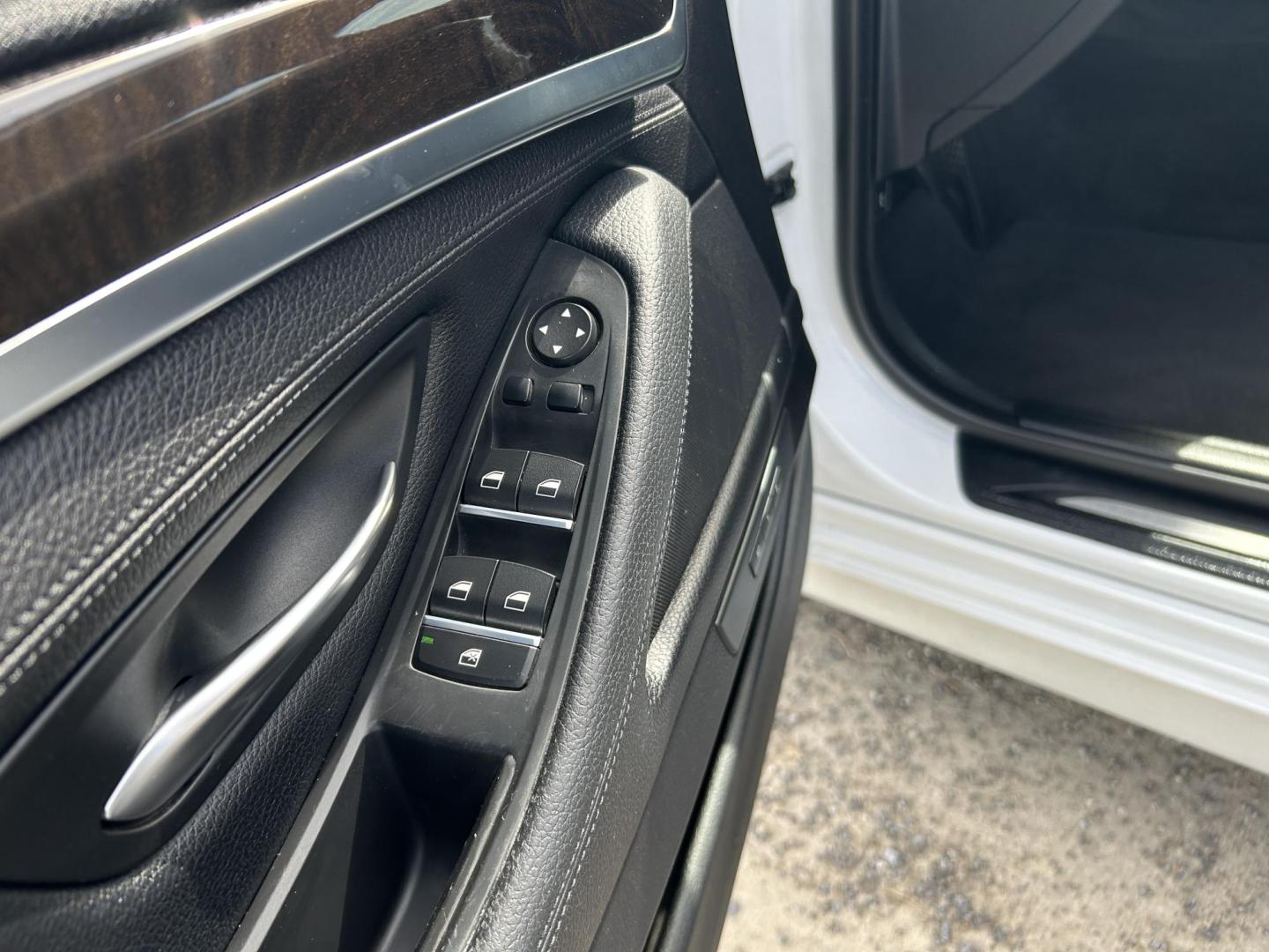 2016 WHITE /Black BMW 5-Series 535i xDrive (WBA5B3C53GG) with an 3.0L L6 DOHC 24V engine, Automatic transmission, located at 506 S. Kingshighway, Cape Girardeau, MO, 63703, (573) 235-5000, 37.294991, -89.553635 - 2016 BMW 535i xDrive 109xxx miles All Wheel Drive 3.0L I6 Automatic Leather Navigation Heads Up Display Heated Steering Wheel Power/Heated Seats Backup Camera Bluetooth Cruise Power Windows/Locks/Mirrors We have financing available and we accept trades! Fill out a credit application on - Photo#42