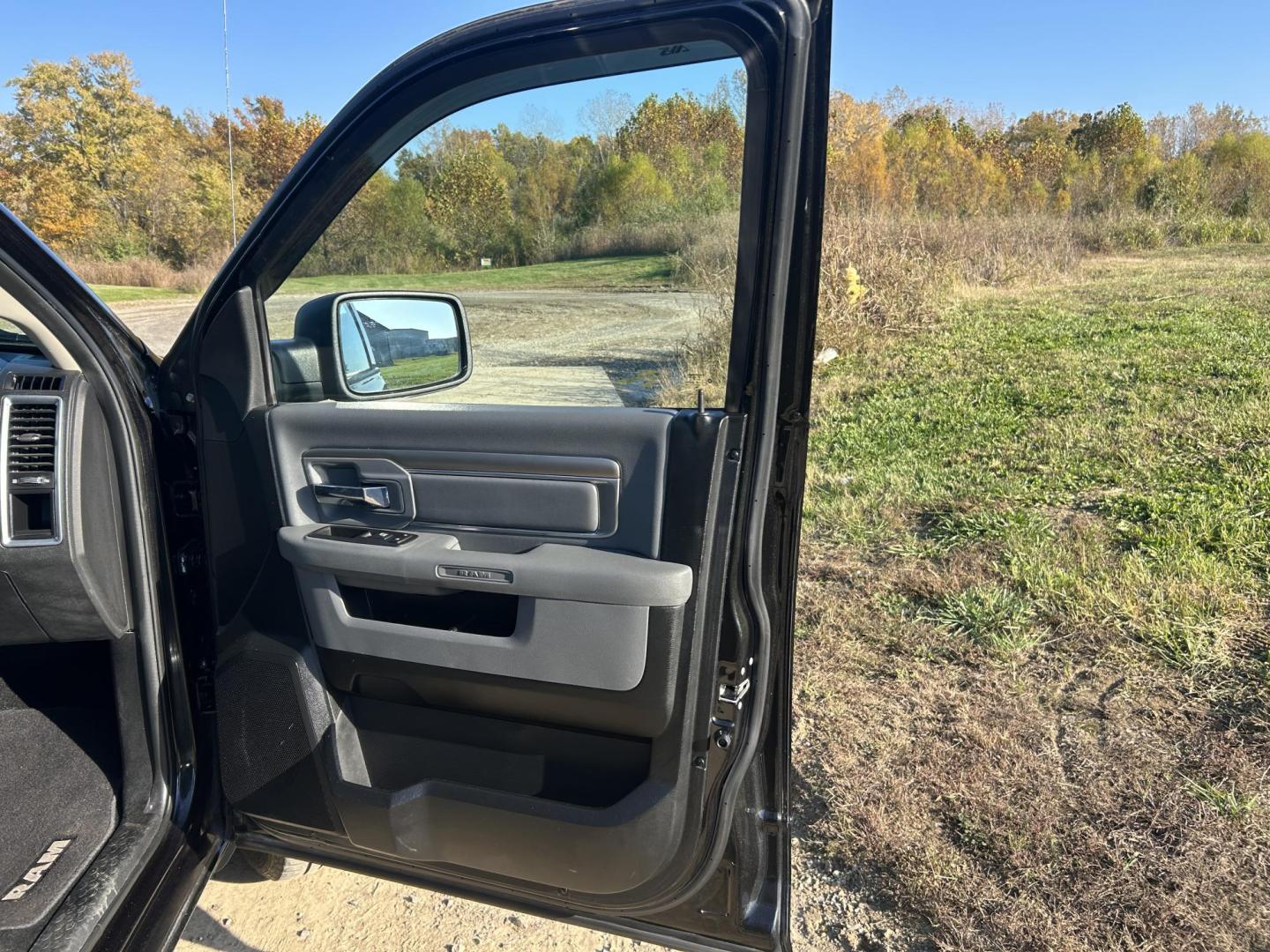2017 BLACK /Gray RAM 1500 Big Horn Crew Cab LWB 4WD (1C6RR7TTXHS) with an 5.7L V8 OHV 16V engine, Automatic transmission, located at 506 S. Kingshighway, Cape Girardeau, MO, 63703, (573) 235-5000, 37.294991, -89.553635 - 2017 Ram 1500 Big Horn Only 53xxx miles 4x4 5.7L V8 Automatic Navigation Backup Camera Power Driver Seat Bluetooth Remote Start Cruise Power Windows/Locks/Mirrors We have financing available and we accept trades! Fill out a credit application on our website or come by today! If you have - Photo#13