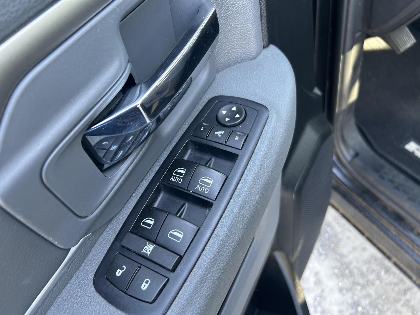 2017 BLACK /Gray RAM 1500 Big Horn Crew Cab LWB 4WD (1C6RR7TTXHS) with an 5.7L V8 OHV 16V engine, Automatic transmission, located at 506 S. Kingshighway, Cape Girardeau, MO, 63703, (573) 235-5000, 37.294991, -89.553635 - 2017 Ram 1500 Big Horn Only 53xxx miles 4x4 5.7L V8 Automatic Navigation Backup Camera Power Driver Seat Bluetooth Remote Start Cruise Power Windows/Locks/Mirrors We have financing available and we accept trades! Fill out a credit application on our website or come by today! If you have - Photo#25