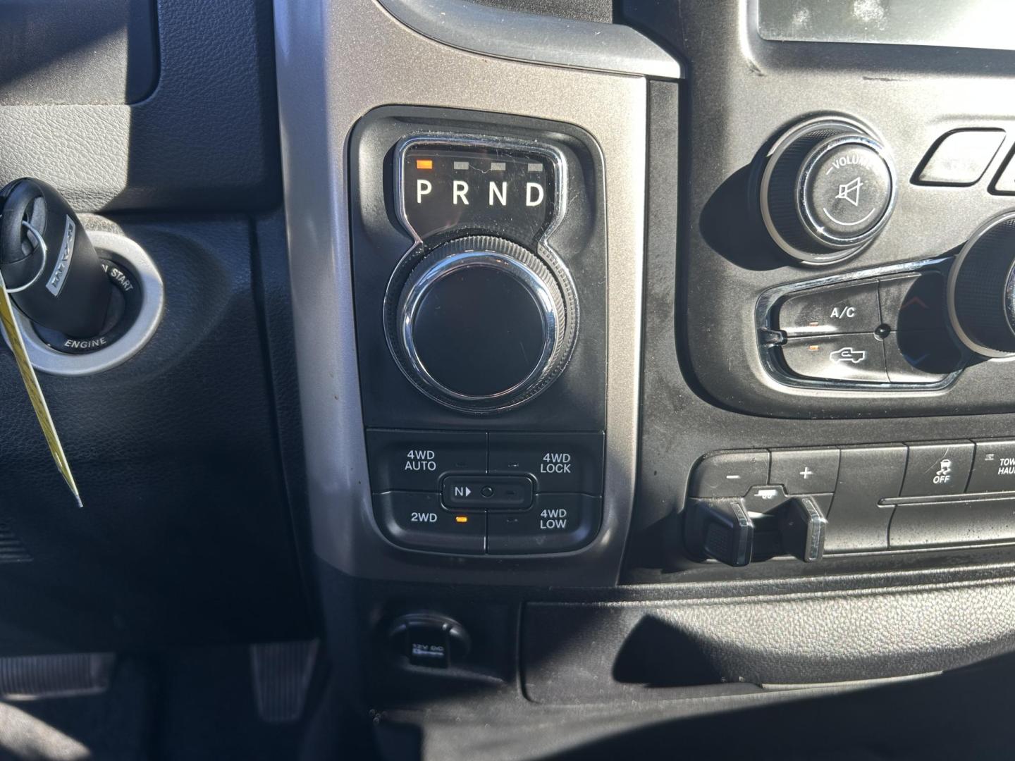 2017 BLACK /Gray RAM 1500 Big Horn Crew Cab LWB 4WD (1C6RR7TTXHS) with an 5.7L V8 OHV 16V engine, Automatic transmission, located at 506 S. Kingshighway, Cape Girardeau, MO, 63703, (573) 235-5000, 37.294991, -89.553635 - 2017 Ram 1500 Big Horn Only 53xxx miles 4x4 5.7L V8 Automatic Navigation Backup Camera Power Driver Seat Bluetooth Remote Start Cruise Power Windows/Locks/Mirrors We have financing available and we accept trades! Fill out a credit application on our website or come by today! If you have - Photo#30