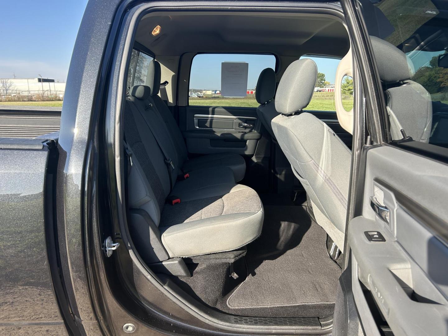 2017 BLACK /Gray RAM 1500 Big Horn Crew Cab LWB 4WD (1C6RR7TTXHS) with an 5.7L V8 OHV 16V engine, Automatic transmission, located at 506 S. Kingshighway, Cape Girardeau, MO, 63703, (573) 235-5000, 37.294991, -89.553635 - 2017 Ram 1500 Big Horn Only 53xxx miles 4x4 5.7L V8 Automatic Navigation Backup Camera Power Driver Seat Bluetooth Remote Start Cruise Power Windows/Locks/Mirrors We have financing available and we accept trades! Fill out a credit application on our website or come by today! If you have - Photo#18
