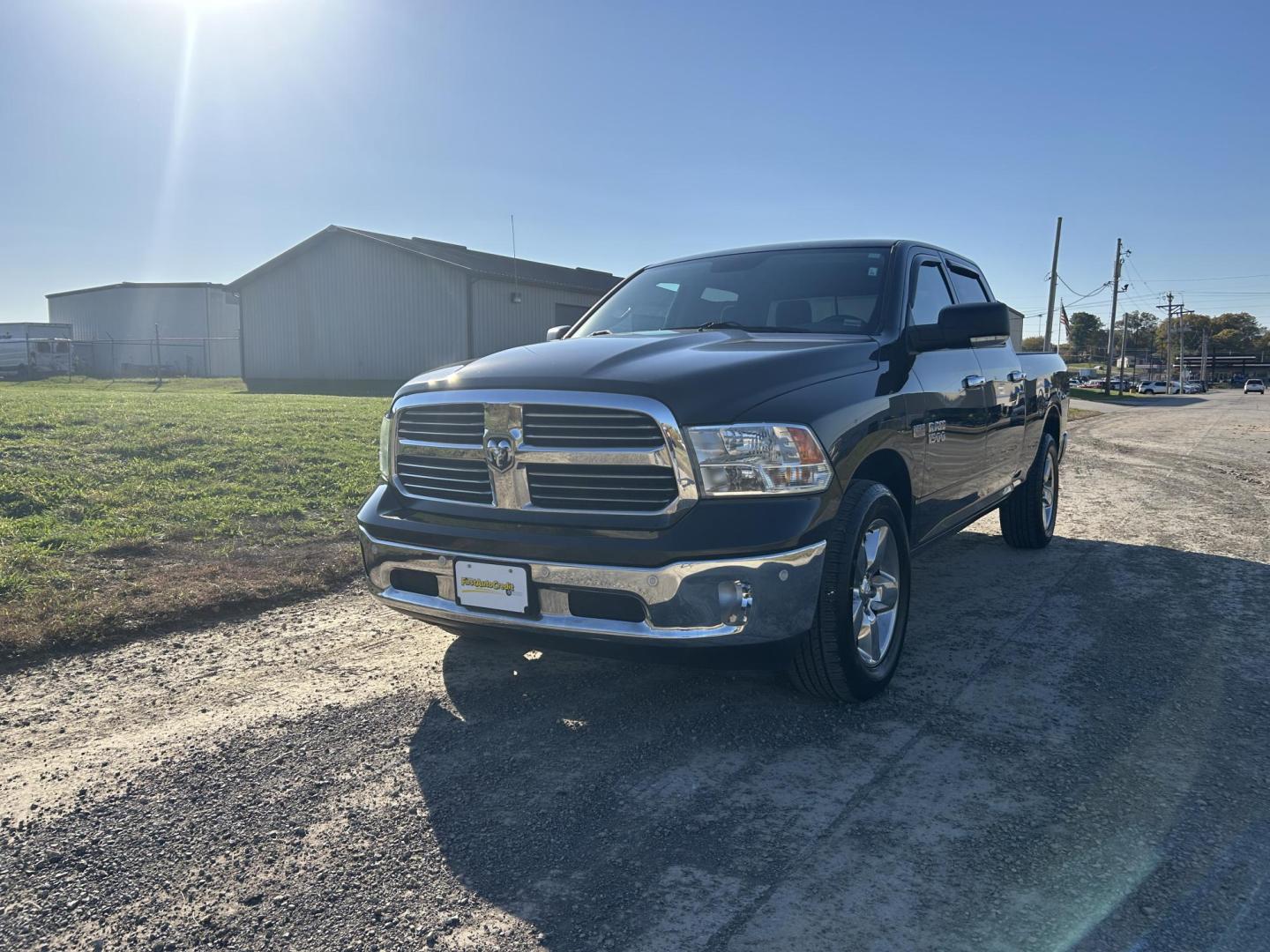 2017 BLACK /Gray RAM 1500 Big Horn Crew Cab LWB 4WD (1C6RR7TTXHS) with an 5.7L V8 OHV 16V engine, Automatic transmission, located at 506 S. Kingshighway, Cape Girardeau, MO, 63703, (573) 235-5000, 37.294991, -89.553635 - 2017 Ram 1500 Big Horn Only 53xxx miles 4x4 5.7L V8 Automatic Navigation Backup Camera Power Driver Seat Bluetooth Remote Start Cruise Power Windows/Locks/Mirrors We have financing available and we accept trades! Fill out a credit application on our website or come by today! If you have - Photo#5