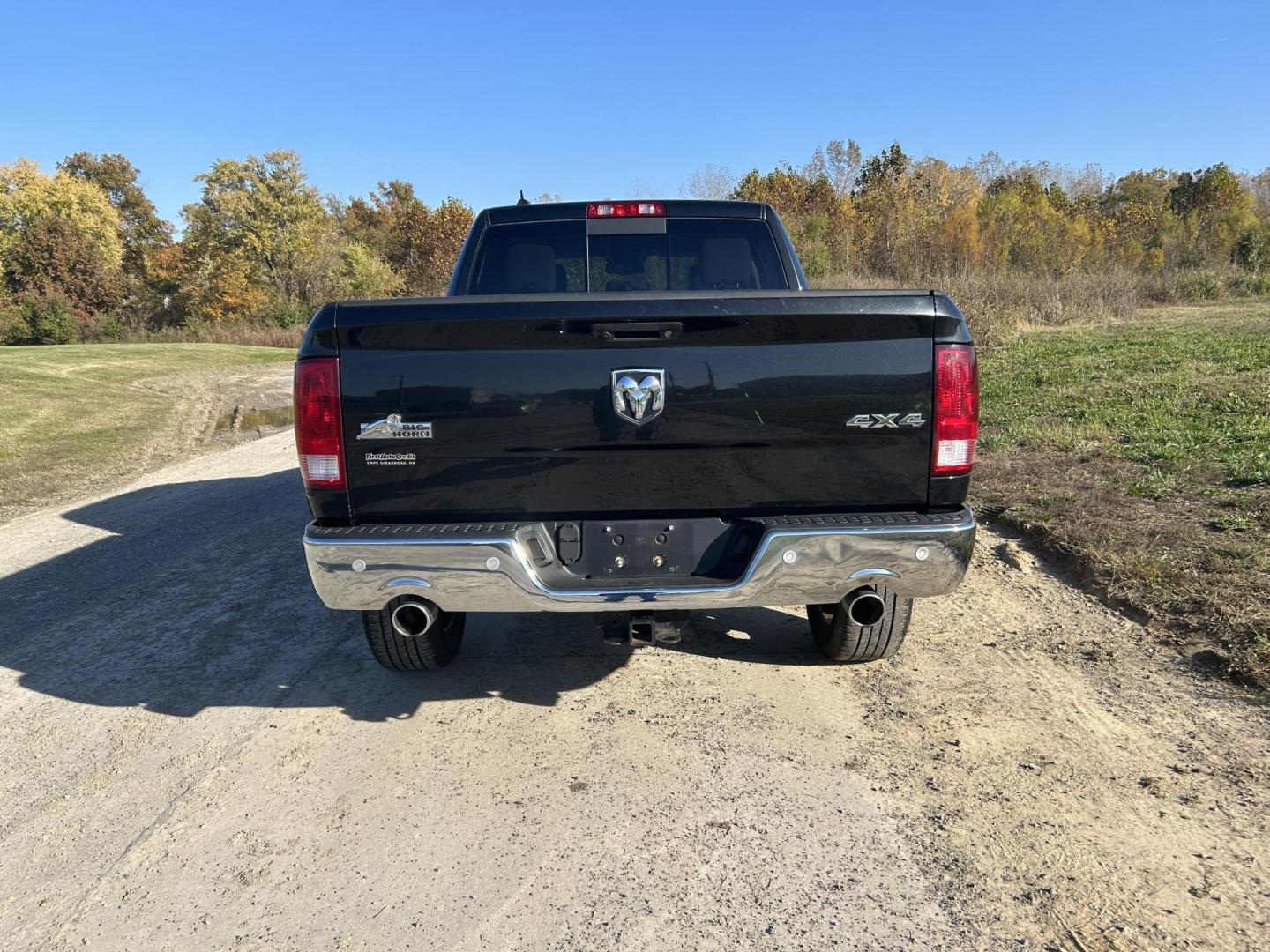 2017 BLACK /Gray RAM 1500 Big Horn Crew Cab LWB 4WD (1C6RR7TTXHS) with an 5.7L V8 OHV 16V engine, Automatic transmission, located at 506 S. Kingshighway, Cape Girardeau, MO, 63703, (573) 235-5000, 37.294991, -89.553635 - 2017 Ram 1500 Big Horn Only 53xxx miles 4x4 5.7L V8 Automatic Navigation Backup Camera Power Driver Seat Bluetooth Remote Start Cruise Power Windows/Locks/Mirrors We have financing available and we accept trades! Fill out a credit application on our website or come by today! If you have - Photo#8