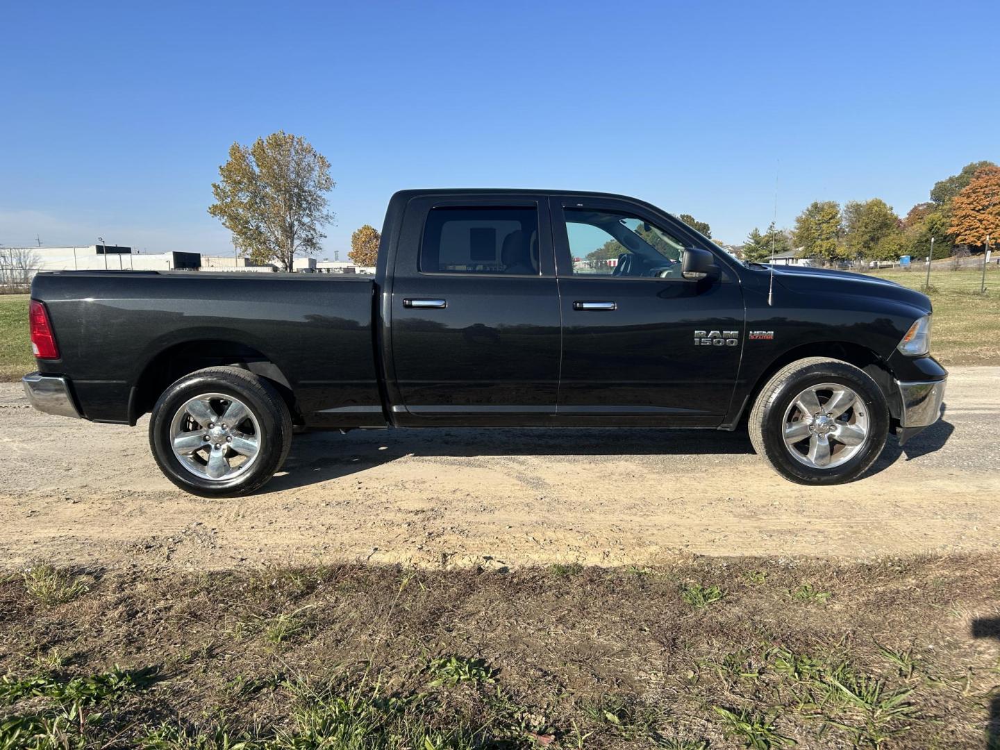 2017 BLACK /Gray RAM 1500 Big Horn Crew Cab LWB 4WD (1C6RR7TTXHS) with an 5.7L V8 OHV 16V engine, Automatic transmission, located at 506 S. Kingshighway, Cape Girardeau, MO, 63703, (573) 235-5000, 37.294991, -89.553635 - 2017 Ram 1500 Big Horn Only 53xxx miles 4x4 5.7L V8 Automatic Navigation Backup Camera Power Driver Seat Bluetooth Remote Start Cruise Power Windows/Locks/Mirrors We have financing available and we accept trades! Fill out a credit application on our website or come by today! If you have - Photo#10