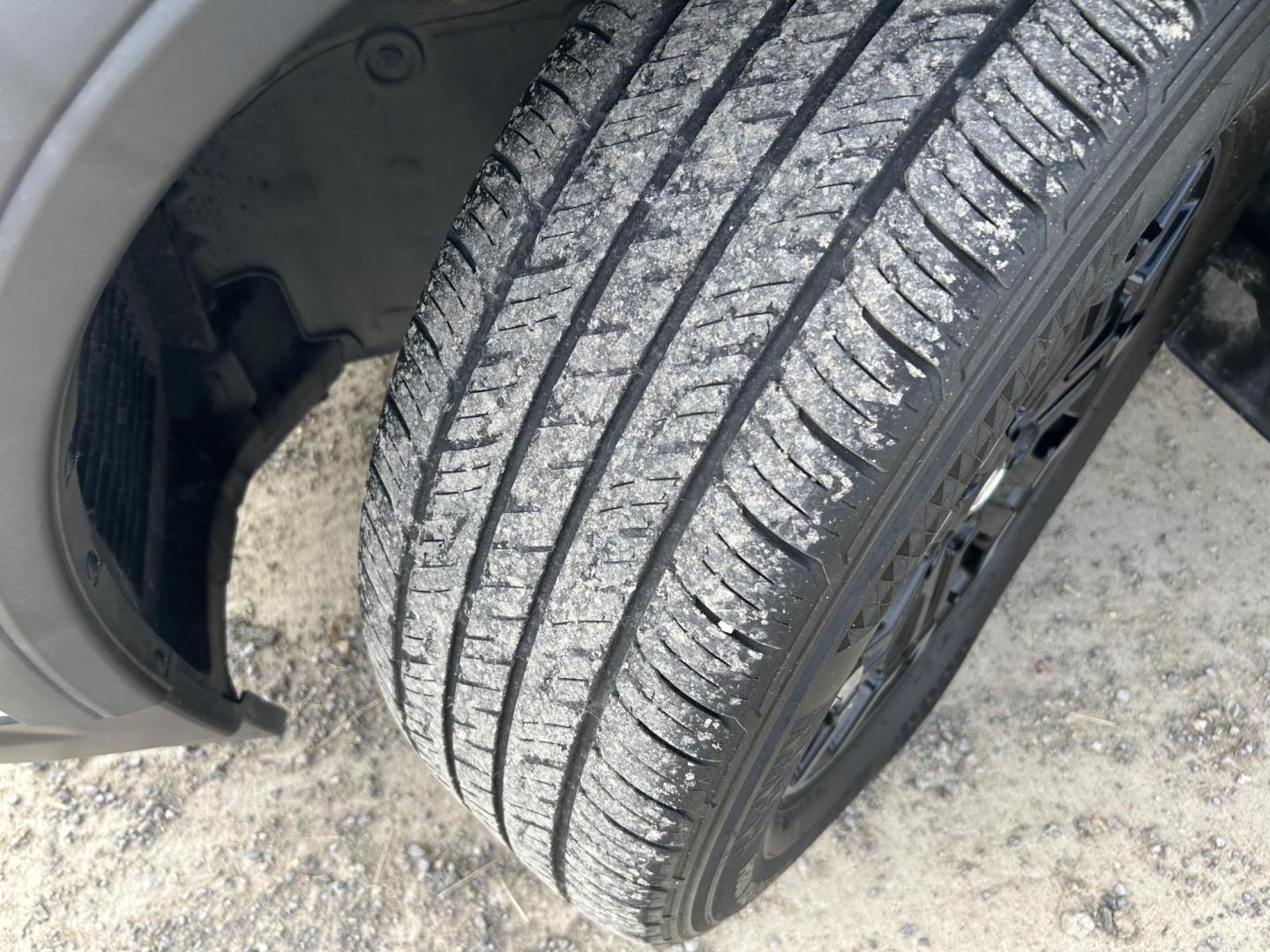 2019 WHITE /Black Nissan Pathfinder Platinum 2WD (5N1DR2MN2KC) with an 3.5L V6 DOHC 24V engine, CVT transmission, located at 506 S. Kingshighway, Cape Girardeau, MO, 63703, (573) 235-5000, 37.294991, -89.553635 - 2019 Nissan SV Rock Creek Edition Only 57xxx miles Front Wheel Drive 3.5L V6 Automatic Leather 3rd Row Navigation Rear Entertainment Power/Heated/Cooled Seats Heated Rear Seats Heated Steering Wheel Backup Camera Sunroof Bluetooth Remote Start Cruise Power Windows/Locks/Mirrors We - Photo#39