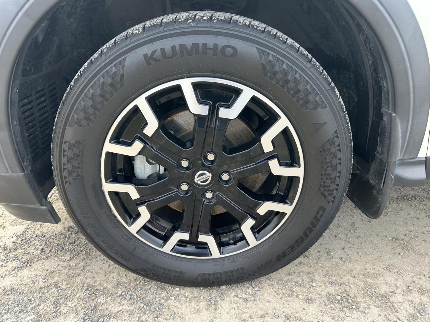 2019 WHITE /Black Nissan Pathfinder Platinum 2WD (5N1DR2MN2KC) with an 3.5L V6 DOHC 24V engine, CVT transmission, located at 506 S. Kingshighway, Cape Girardeau, MO, 63703, (573) 235-5000, 37.294991, -89.553635 - 2019 Nissan SV Rock Creek Edition Only 57xxx miles Front Wheel Drive 3.5L V6 Automatic Leather 3rd Row Navigation Rear Entertainment Power/Heated/Cooled Seats Heated Rear Seats Heated Steering Wheel Backup Camera Sunroof Bluetooth Remote Start Cruise Power Windows/Locks/Mirrors We - Photo#43