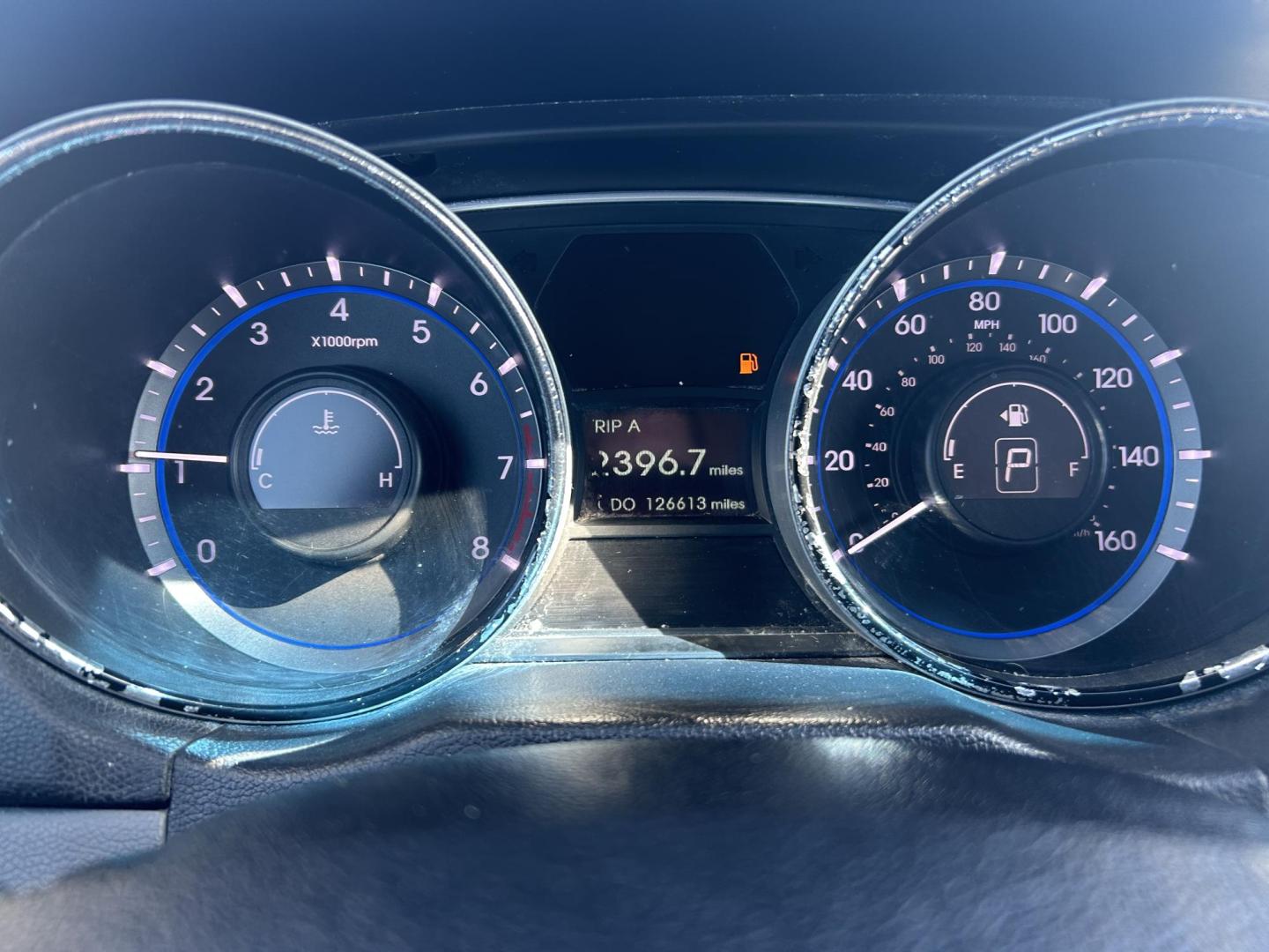 2013 GRAY /Gray Hyundai Sonata GLS (5NPEB4AC2DH) with an 2.4L L4 DOHC 16V engine, Automatic transmission, located at 506 S. Kingshighway, Cape Girardeau, MO, 63703, (573) 235-5000, 37.294991, -89.553635 - 2013 Hyundai Sonata GLS 126xxx miles Front Wheel Drive 2.4L 4 Cyl. Automatic Cruise Bluetooth Power Windows/Locks/Mirrors We have financing available and we accept trades! Fill out a credit application on our website or come by today! If you have any questions, give us a call at (573) 235-5 - Photo#1