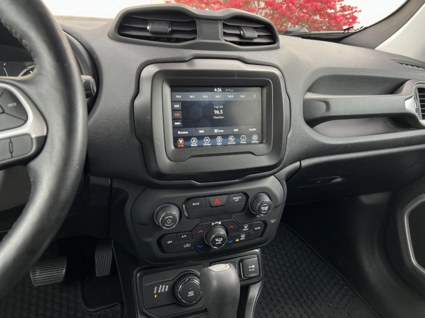 2020 GRAY /Black Cloth Jeep Renegade Latitude 4WD (ZACNJBBB1LP) with an 2.4L 4 Cyl. engine, Automatic transmission, located at 2990 Old Orchard Rd., Jackson, MO, 63755, 37.354214, -89.612106 - 2020 Jeep Renegade Latitude 1-Owner 78xxx miles 4 Wheel Drive 2.4L 4 Cyl. Automatic Backup Camera Heated Seats Heated Steering Wheel Bluetooth Remote Start Cruise Power Windows/Locks/Mirrors We have financing available and we accept trades! Fill out a credit application on our website o - Photo#25