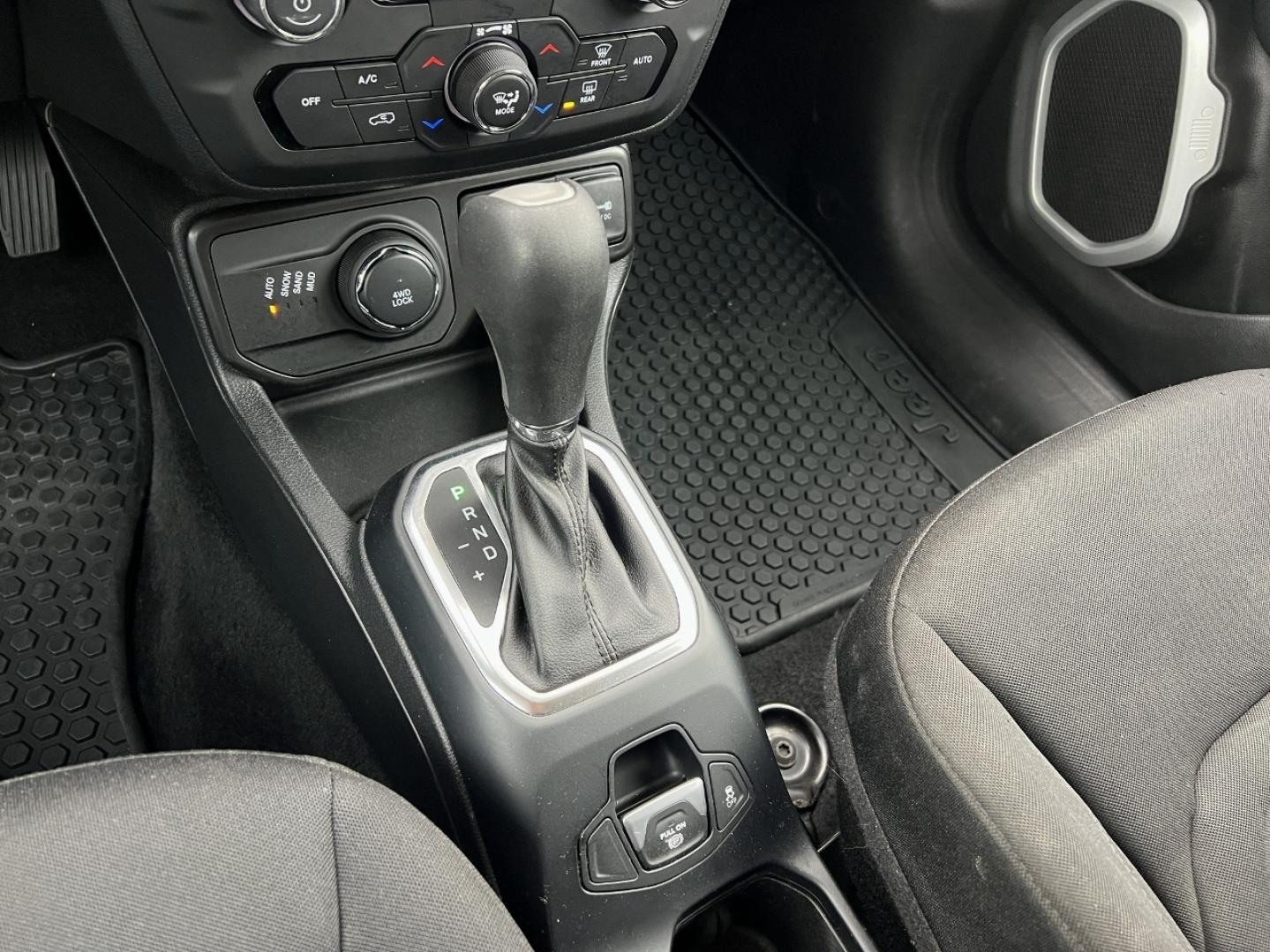 2020 GRAY /Black Cloth Jeep Renegade Latitude 4WD (ZACNJBBB1LP) with an 2.4L 4 Cyl. engine, Automatic transmission, located at 2990 Old Orchard Rd., Jackson, MO, 63755, 37.354214, -89.612106 - 2020 Jeep Renegade Latitude 1-Owner 78xxx miles 4 Wheel Drive 2.4L 4 Cyl. Automatic Backup Camera Heated Seats Heated Steering Wheel Bluetooth Remote Start Cruise Power Windows/Locks/Mirrors We have financing available and we accept trades! Fill out a credit application on our website o - Photo#24