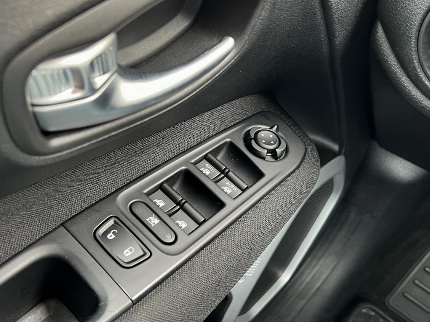 2020 GRAY /Black Cloth Jeep Renegade Latitude 4WD (ZACNJBBB1LP) with an 2.4L 4 Cyl. engine, Automatic transmission, located at 2990 Old Orchard Rd., Jackson, MO, 63755, 37.354214, -89.612106 - 2020 Jeep Renegade Latitude 1-Owner 78xxx miles 4 Wheel Drive 2.4L 4 Cyl. Automatic Backup Camera Heated Seats Heated Steering Wheel Bluetooth Remote Start Cruise Power Windows/Locks/Mirrors We have financing available and we accept trades! Fill out a credit application on our website o - Photo#29