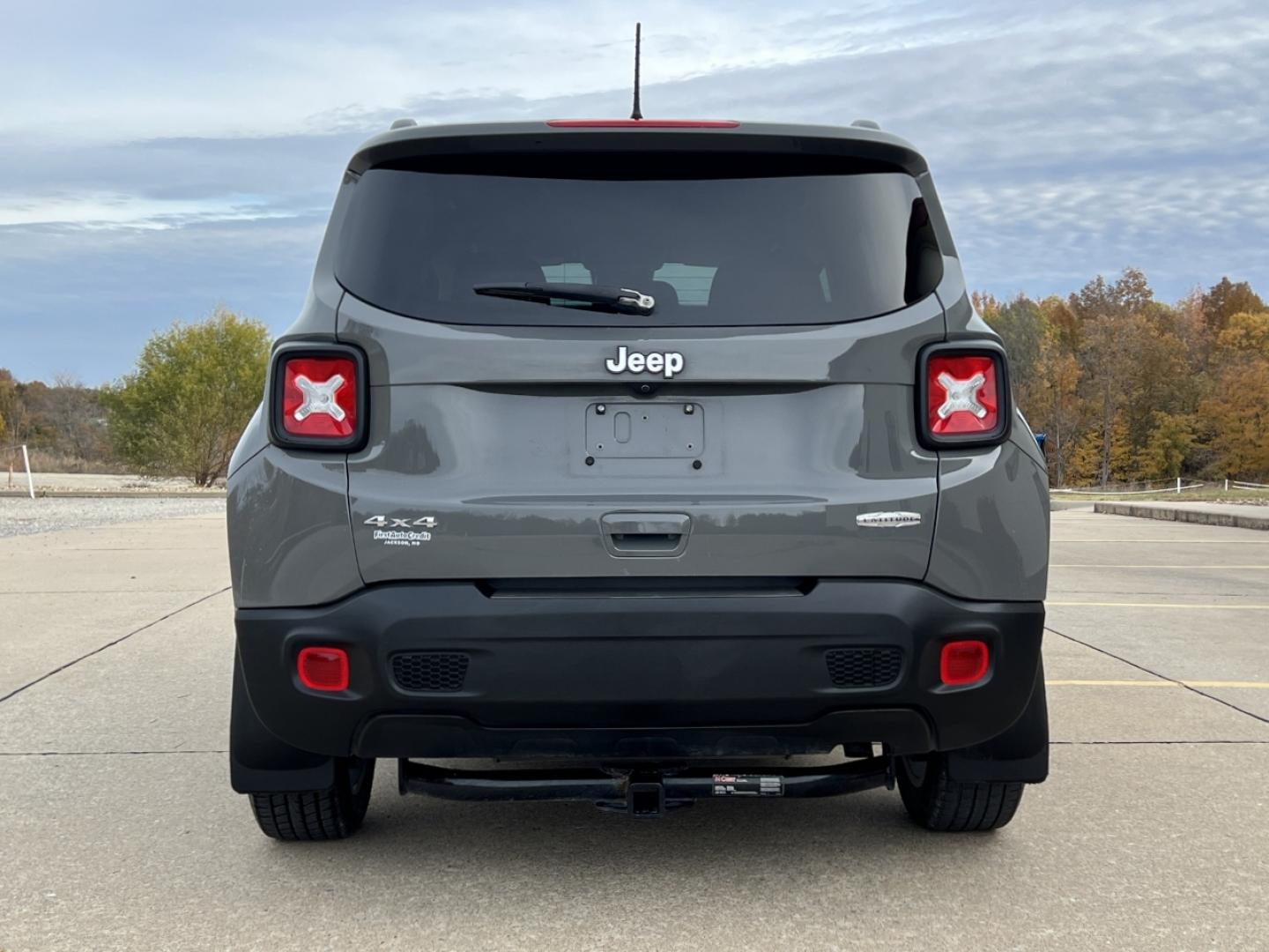 2020 GRAY /Black Cloth Jeep Renegade Latitude 4WD (ZACNJBBB1LP) with an 2.4L 4 Cyl. engine, Automatic transmission, located at 2990 Old Orchard Rd., Jackson, MO, 63755, 37.354214, -89.612106 - 2020 Jeep Renegade Latitude 1-Owner 78xxx miles 4 Wheel Drive 2.4L 4 Cyl. Automatic Backup Camera Heated Seats Heated Steering Wheel Bluetooth Remote Start Cruise Power Windows/Locks/Mirrors We have financing available and we accept trades! Fill out a credit application on our website o - Photo#11