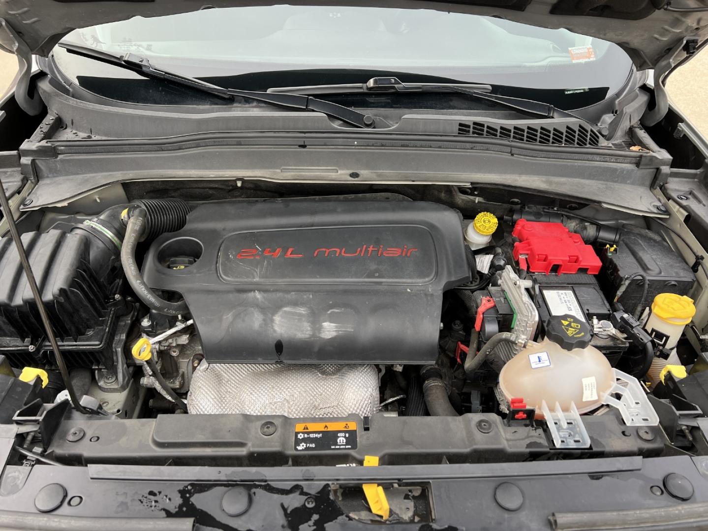 2020 GRAY /Black Cloth Jeep Renegade Latitude 4WD (ZACNJBBB1LP) with an 2.4L 4 Cyl. engine, Automatic transmission, located at 2990 Old Orchard Rd., Jackson, MO, 63755, 37.354214, -89.612106 - 2020 Jeep Renegade Latitude 1-Owner 78xxx miles 4 Wheel Drive 2.4L 4 Cyl. Automatic Backup Camera Heated Seats Heated Steering Wheel Bluetooth Remote Start Cruise Power Windows/Locks/Mirrors We have financing available and we accept trades! Fill out a credit application on our website o - Photo#32