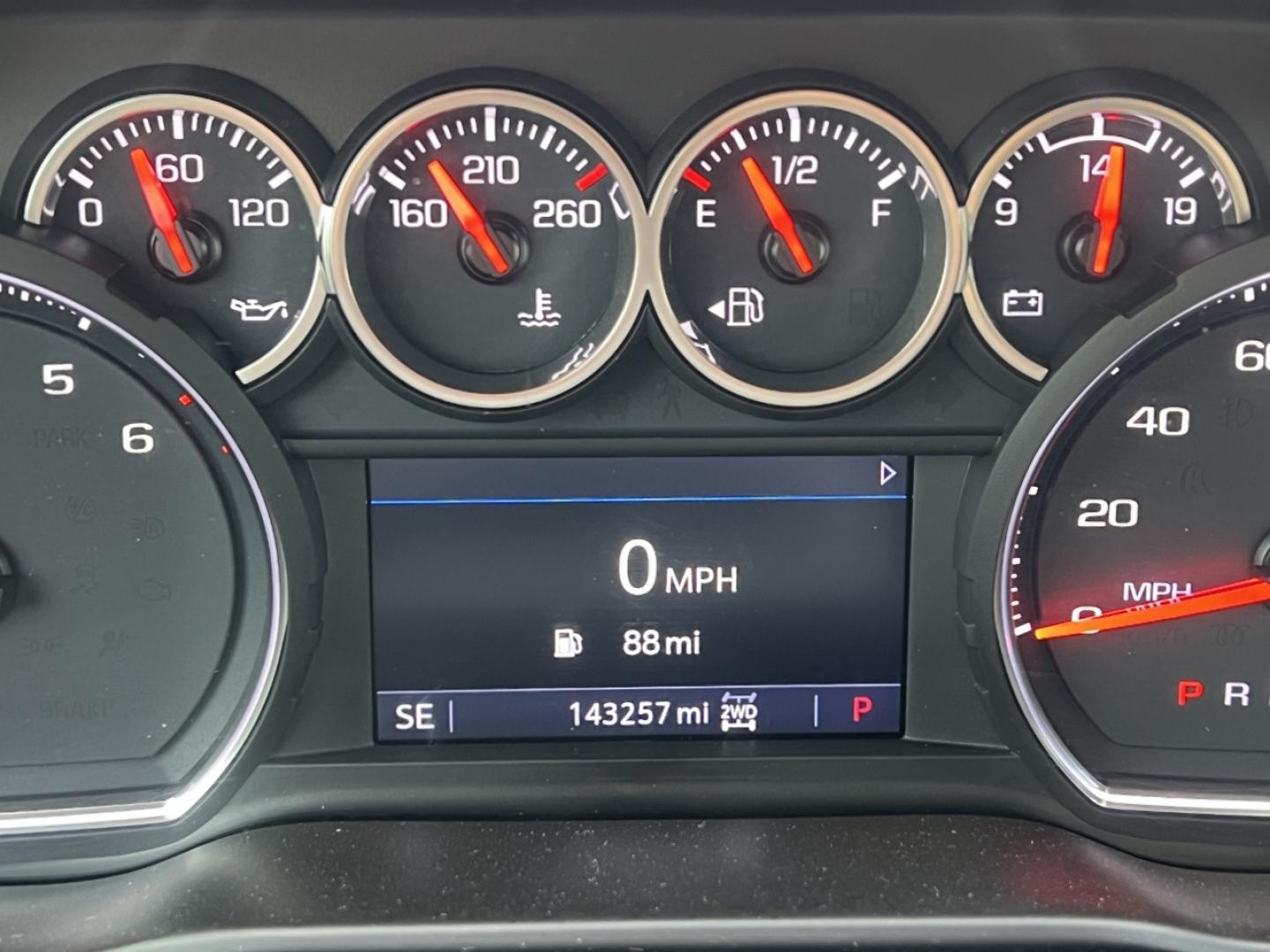 2020 BLACK /Black Leather Chevrolet Silverado 1500 LT Crew Cab 4WD (3GCUYDED6LG) with an 5.3L V8 engine, Automatic transmission, located at 2990 Old Orchard Rd., Jackson, MO, 63755, 37.354214, -89.612106 - 2020 Chevrolet Silverado 1500 LT 143xxx miles 4x4 5.3L V8 Automatic Backup Camera Heated Seats Power Driver Seat Heated Steering Wheel Bluetooth Remote Start Cruise Power Windows/Locks/Mirrors We have financing available and we accept trades! Fill out a credit application on our website - Photo#23