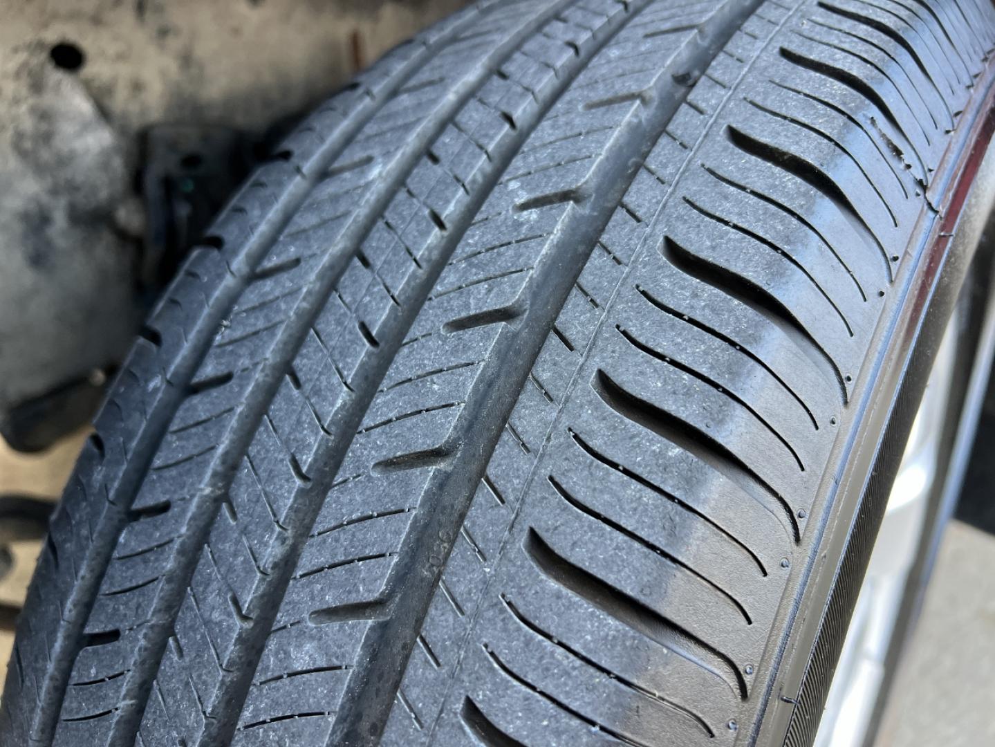 1998 MAROON /Gray Nissan Frontier XE (1N6DD26S3WC) with an 2.4L 4 Cyl. engine, 5-Speed Manual transmission, located at 2990 Old Orchard Rd., Jackson, MO, 63755, 37.354214, -89.612106 - 1998 Nissan Frontier XE 135xxx miles Rear Wheel Drive 2.4L 4 Cyl. 5-Speed Manual We have financing available and we accept trades! Fill out a credit application on our website or come by today! If you have any questions, give us a call at (573) 204-7777 or visit our website at firstautocredit. - Photo#21