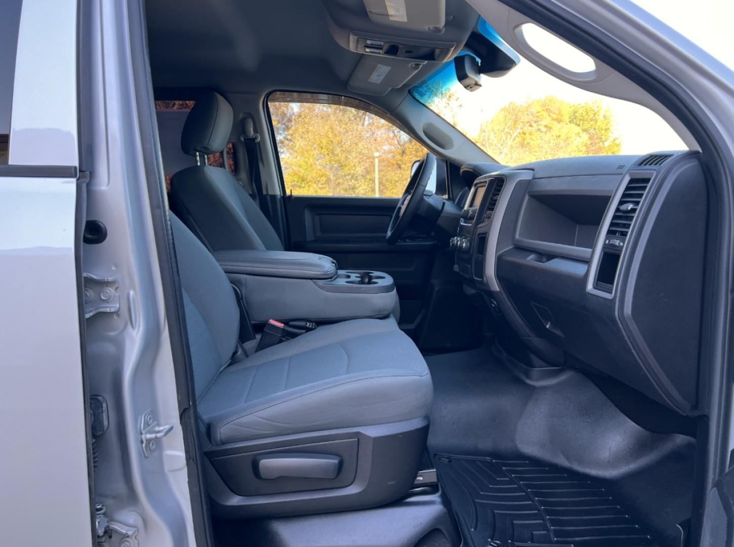 2016 SILVER /Gray Cloth RAM 1500 Tradesman Quad Cab 4WD (1C6RR7FT7GS) with an 5.7L V8 HEMI engine, Automatic transmission, located at 2990 Old Orchard Rd., Jackson, MO, 63755, 37.354214, -89.612106 - 2016 Ram 1500 Tradesman 1-Owner 102xxx miles 4x4 5.7L V8 HEMI Automatic Backup Camera Bluetooth Cruise Power Windows/Locks/Mirrors We have financing available and we accept trades! Fill out a credit application on our website or come by today! If you have any questions, give us a call at - Photo#14