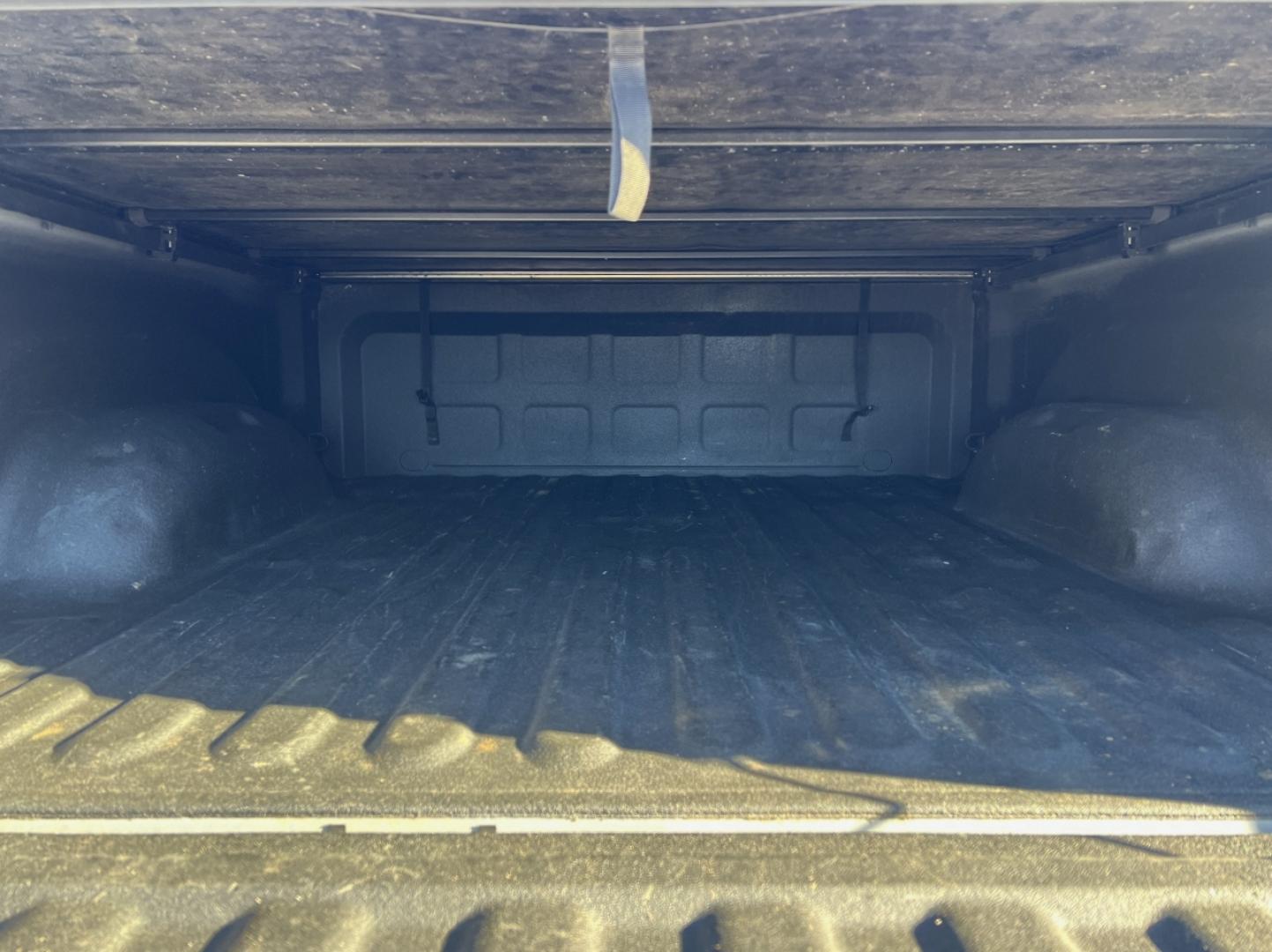 2016 SILVER /Gray Cloth RAM 1500 Tradesman Quad Cab 4WD (1C6RR7FT7GS) with an 5.7L V8 HEMI engine, Automatic transmission, located at 2990 Old Orchard Rd., Jackson, MO, 63755, 37.354214, -89.612106 - 2016 Ram 1500 Tradesman 1-Owner 102xxx miles 4x4 5.7L V8 HEMI Automatic Backup Camera Bluetooth Cruise Power Windows/Locks/Mirrors We have financing available and we accept trades! Fill out a credit application on our website or come by today! If you have any questions, give us a call at - Photo#18