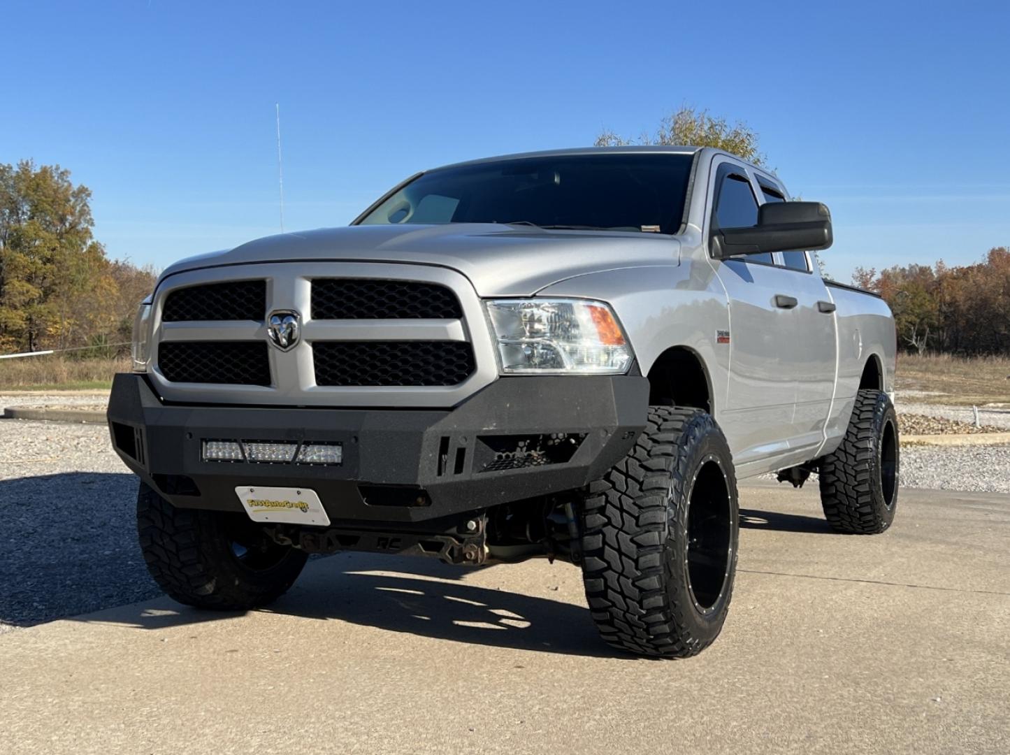 2016 SILVER /Gray Cloth RAM 1500 Tradesman Quad Cab 4WD (1C6RR7FT7GS) with an 5.7L V8 HEMI engine, Automatic transmission, located at 2990 Old Orchard Rd., Jackson, MO, 63755, 37.354214, -89.612106 - 2016 Ram 1500 Tradesman 1-Owner 102xxx miles 4x4 5.7L V8 HEMI Automatic Backup Camera Bluetooth Cruise Power Windows/Locks/Mirrors We have financing available and we accept trades! Fill out a credit application on our website or come by today! If you have any questions, give us a call at - Photo#4