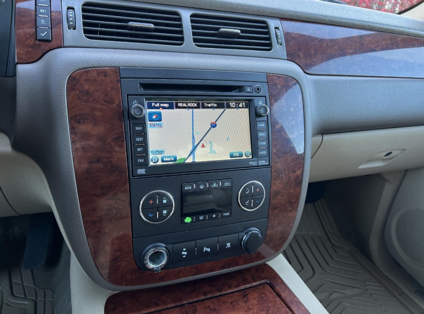 2011 TAN /Tan Leather Chevrolet Avalanche LTZ 4WD (3GNTKGE32BG) with an 5.3L V8 engine, Automatic transmission, located at 2990 Old Orchard Rd., Jackson, MO, 63755, 37.354214, -89.612106 - 2011 Chevrolet Avalanche LTZ 132xxx miles 4x4 5.3L V8 Automatic Leather Navigation Rear Entertainment Backup Camera Power/Heated/Cooled Seats Remote Start Cruise Power Windows/Locks/Mirrors We have financing available and we accept trades! Fill out a credit application on our website or - Photo#28