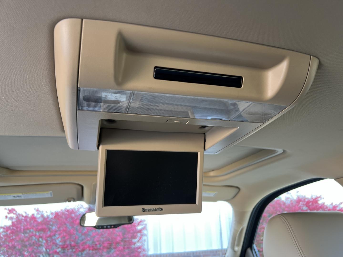 2011 TAN /Tan Leather Chevrolet Avalanche LTZ 4WD (3GNTKGE32BG) with an 5.3L V8 engine, Automatic transmission, located at 2990 Old Orchard Rd., Jackson, MO, 63755, 37.354214, -89.612106 - 2011 Chevrolet Avalanche LTZ 132xxx miles 4x4 5.3L V8 Automatic Leather Navigation Rear Entertainment Backup Camera Power/Heated/Cooled Seats Remote Start Cruise Power Windows/Locks/Mirrors We have financing available and we accept trades! Fill out a credit application on our website or - Photo#8