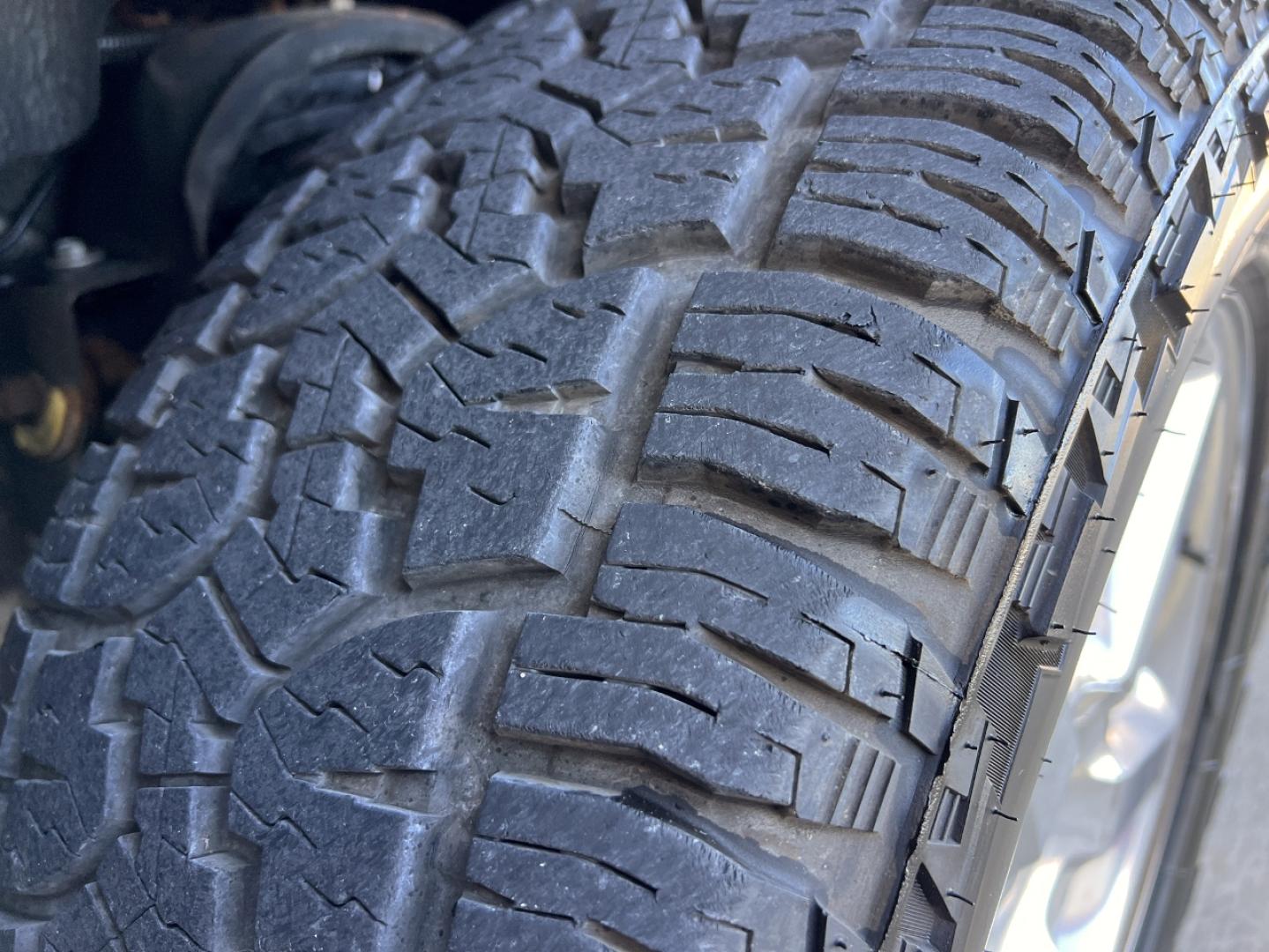 2011 TAN /Tan Leather Chevrolet Avalanche LTZ 4WD (3GNTKGE32BG) with an 5.3L V8 engine, Automatic transmission, located at 2990 Old Orchard Rd., Jackson, MO, 63755, 37.354214, -89.612106 - 2011 Chevrolet Avalanche LTZ 132xxx miles 4x4 5.3L V8 Automatic Leather Navigation Rear Entertainment Backup Camera Power/Heated/Cooled Seats Remote Start Cruise Power Windows/Locks/Mirrors We have financing available and we accept trades! Fill out a credit application on our website or - Photo#37