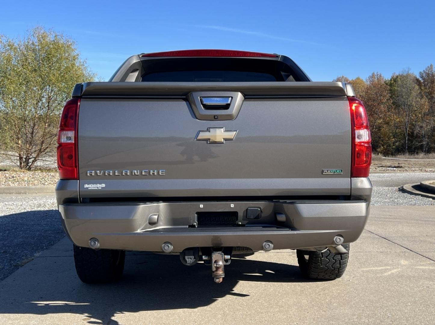 2011 TAN /Tan Leather Chevrolet Avalanche LTZ 4WD (3GNTKGE32BG) with an 5.3L V8 engine, Automatic transmission, located at 2990 Old Orchard Rd., Jackson, MO, 63755, 37.354214, -89.612106 - 2011 Chevrolet Avalanche LTZ 132xxx miles 4x4 5.3L V8 Automatic Leather Navigation Rear Entertainment Backup Camera Power/Heated/Cooled Seats Remote Start Cruise Power Windows/Locks/Mirrors We have financing available and we accept trades! Fill out a credit application on our website or - Photo#15