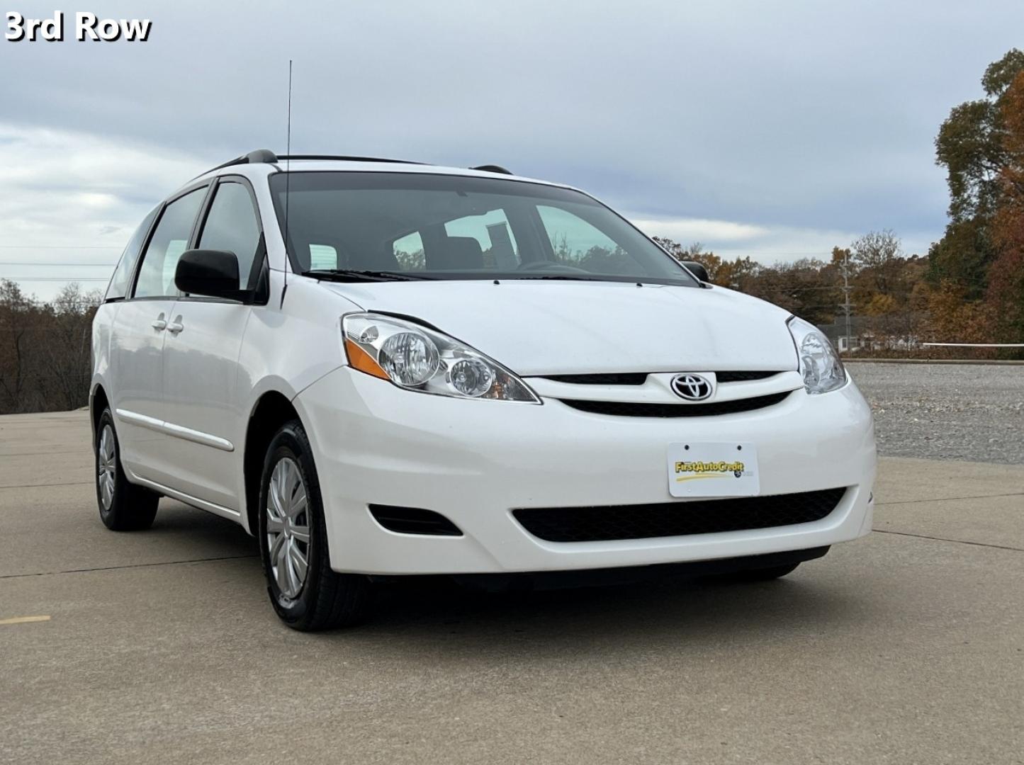 2009 WHITE /Gray Cloth Toyota Sienna CE FWD 7-Passenger (5TDZK23C79S) with an 3.5L V6 engine, Automatic transmission, located at 2990 Old Orchard Rd., Jackson, MO, 63755, 37.354214, -89.612106 - 2009 Toyota Sienna CE 193xxx miles Front Wheel Drive 3.5L V6 Automatic 3rd Row Cruise Power Windows/Locks/Mirrors We have financing available and we accept trades! Fill out a credit application on our website or come by today! If you have any questions, give us a call at (573) 204-7777 or v - Photo#0