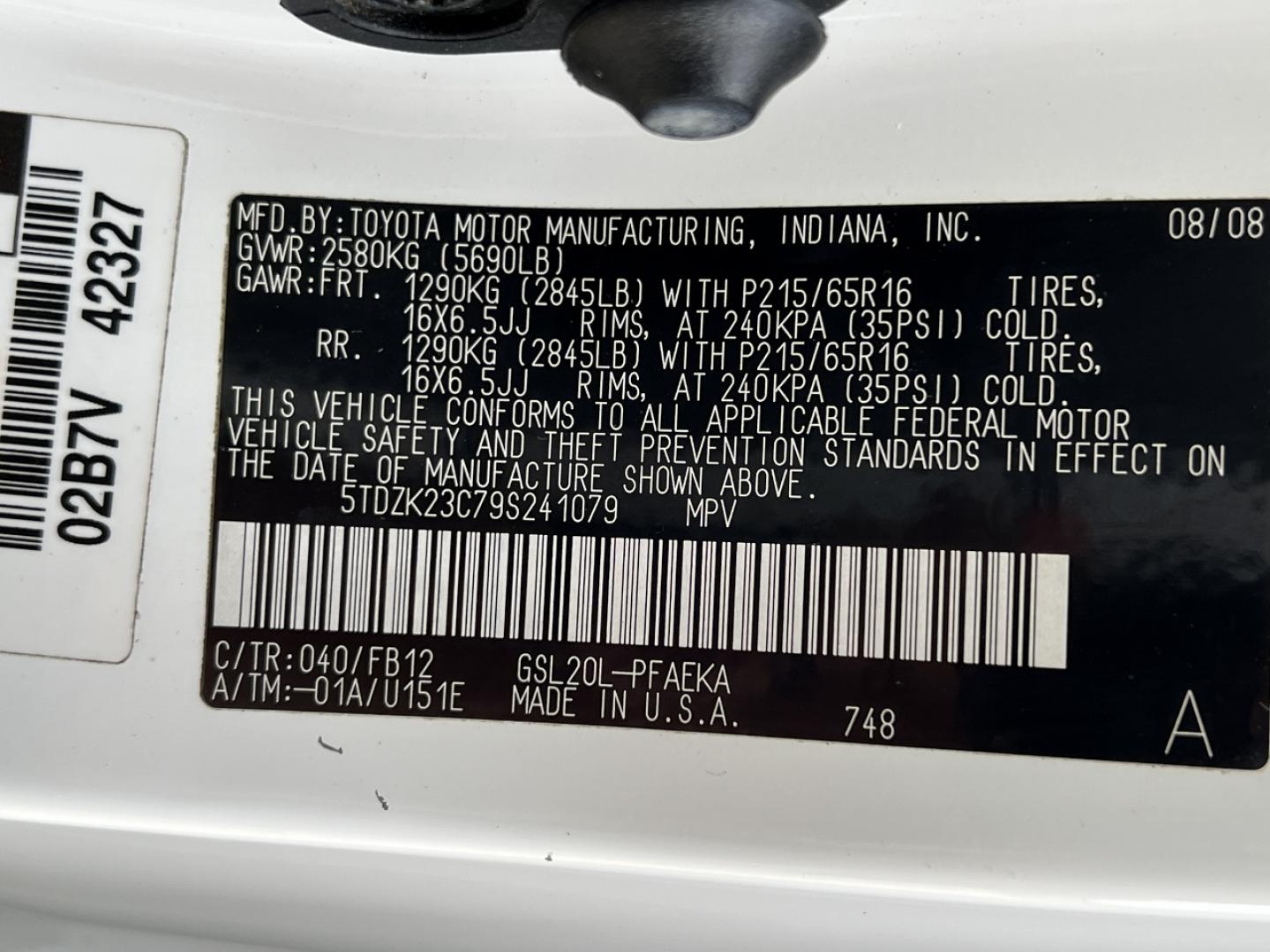 2009 WHITE /Gray Cloth Toyota Sienna CE FWD 7-Passenger (5TDZK23C79S) with an 3.5L V6 engine, Automatic transmission, located at 2990 Old Orchard Rd., Jackson, MO, 63755, 37.354214, -89.612106 - 2009 Toyota Sienna CE 193xxx miles Front Wheel Drive 3.5L V6 Automatic 3rd Row Cruise Power Windows/Locks/Mirrors We have financing available and we accept trades! Fill out a credit application on our website or come by today! If you have any questions, give us a call at (573) 204-7777 or v - Photo#39