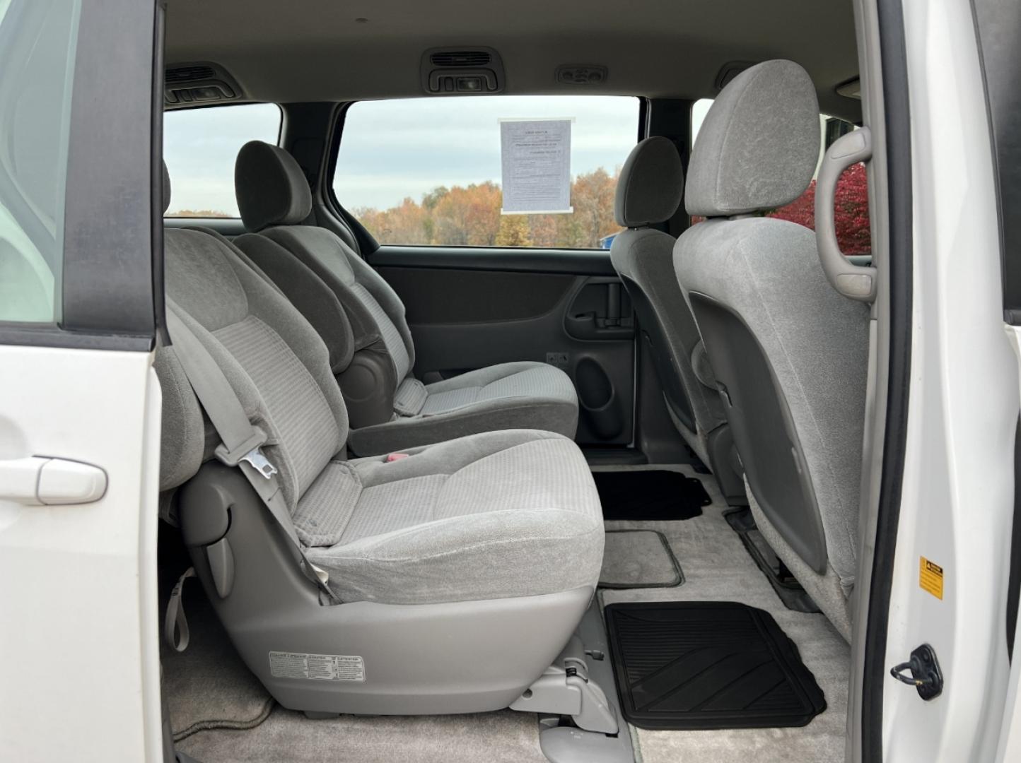 2009 WHITE /Gray Cloth Toyota Sienna CE FWD 7-Passenger (5TDZK23C79S) with an 3.5L V6 engine, Automatic transmission, located at 2990 Old Orchard Rd., Jackson, MO, 63755, 37.354214, -89.612106 - 2009 Toyota Sienna CE 193xxx miles Front Wheel Drive 3.5L V6 Automatic 3rd Row Cruise Power Windows/Locks/Mirrors We have financing available and we accept trades! Fill out a credit application on our website or come by today! If you have any questions, give us a call at (573) 204-7777 or v - Photo#14