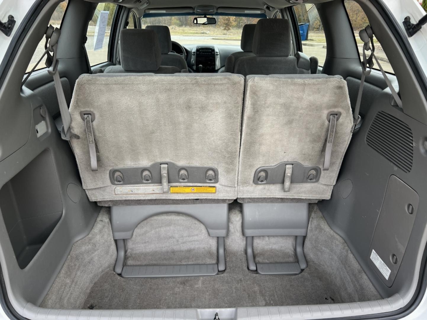 2009 WHITE /Gray Cloth Toyota Sienna CE FWD 7-Passenger (5TDZK23C79S) with an 3.5L V6 engine, Automatic transmission, located at 2990 Old Orchard Rd., Jackson, MO, 63755, 37.354214, -89.612106 - 2009 Toyota Sienna CE 193xxx miles Front Wheel Drive 3.5L V6 Automatic 3rd Row Cruise Power Windows/Locks/Mirrors We have financing available and we accept trades! Fill out a credit application on our website or come by today! If you have any questions, give us a call at (573) 204-7777 or v - Photo#17