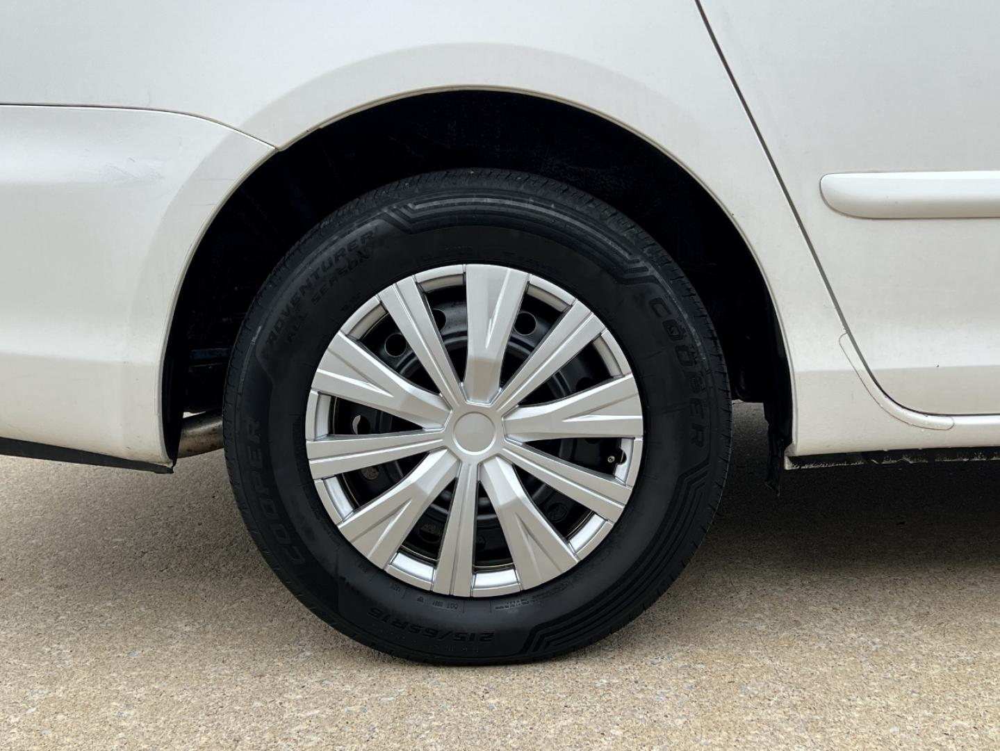 2009 WHITE /Gray Cloth Toyota Sienna CE FWD 7-Passenger (5TDZK23C79S) with an 3.5L V6 engine, Automatic transmission, located at 2990 Old Orchard Rd., Jackson, MO, 63755, 37.354214, -89.612106 - 2009 Toyota Sienna CE 193xxx miles Front Wheel Drive 3.5L V6 Automatic 3rd Row Cruise Power Windows/Locks/Mirrors We have financing available and we accept trades! Fill out a credit application on our website or come by today! If you have any questions, give us a call at (573) 204-7777 or v - Photo#30