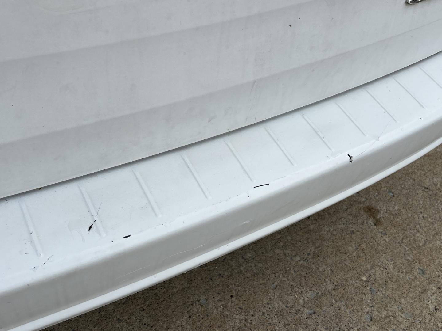 2009 WHITE /Gray Cloth Toyota Sienna CE FWD 7-Passenger (5TDZK23C79S) with an 3.5L V6 engine, Automatic transmission, located at 2990 Old Orchard Rd., Jackson, MO, 63755, 37.354214, -89.612106 - 2009 Toyota Sienna CE 193xxx miles Front Wheel Drive 3.5L V6 Automatic 3rd Row Cruise Power Windows/Locks/Mirrors We have financing available and we accept trades! Fill out a credit application on our website or come by today! If you have any questions, give us a call at (573) 204-7777 or v - Photo#35