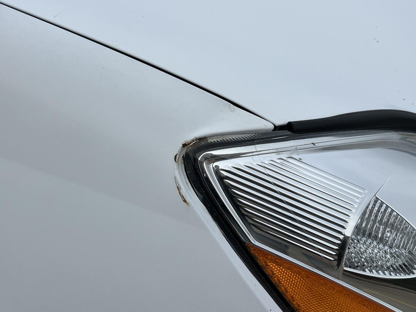 2009 WHITE /Gray Cloth Toyota Sienna CE FWD 7-Passenger (5TDZK23C79S) with an 3.5L V6 engine, Automatic transmission, located at 2990 Old Orchard Rd., Jackson, MO, 63755, 37.354214, -89.612106 - 2009 Toyota Sienna CE 193xxx miles Front Wheel Drive 3.5L V6 Automatic 3rd Row Cruise Power Windows/Locks/Mirrors We have financing available and we accept trades! Fill out a credit application on our website or come by today! If you have any questions, give us a call at (573) 204-7777 or v - Photo#37