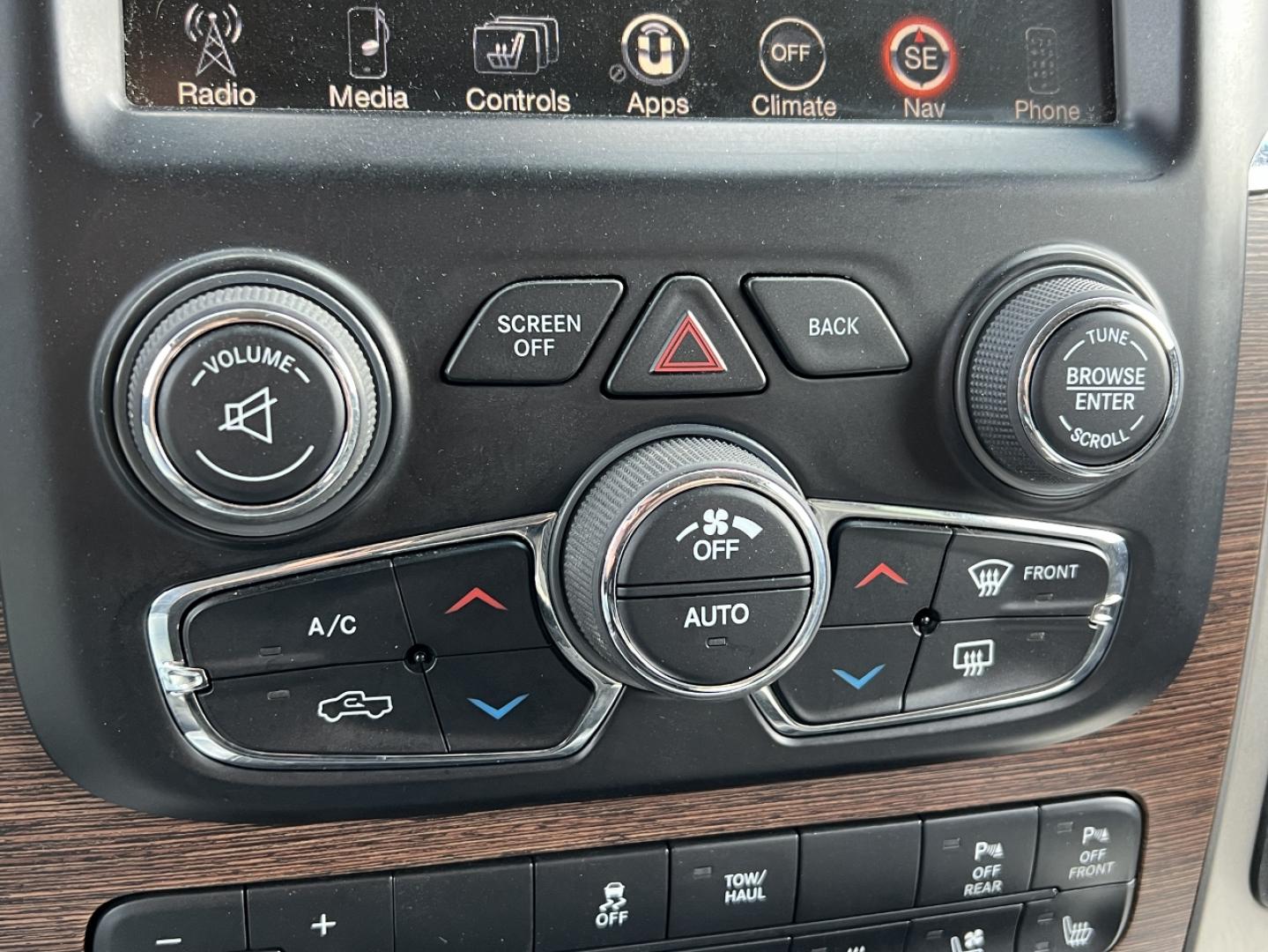 2016 BLACK /Black Leather RAM 2500 Laramie Crew Cab SWB 4WD (3C6UR5FJ5GG) with an 6.4L V8 engine, Automatic transmission, located at 2990 Old Orchard Rd., Jackson, MO, 63755, 37.354214, -89.612106 - 2016 Ram 2500HD Laramie 114xxx miles 4x4 6.4L V8 Automatic Leather Navigation Power/Heated/Cooled Seats Heated Rear Seats Heated Steering Wheel Backup Camera Bluetooth Remote Start Cruise Power Windows/Locks/Mirrors We have financing available and we accept trades! Fill out a credit a - Photo#29