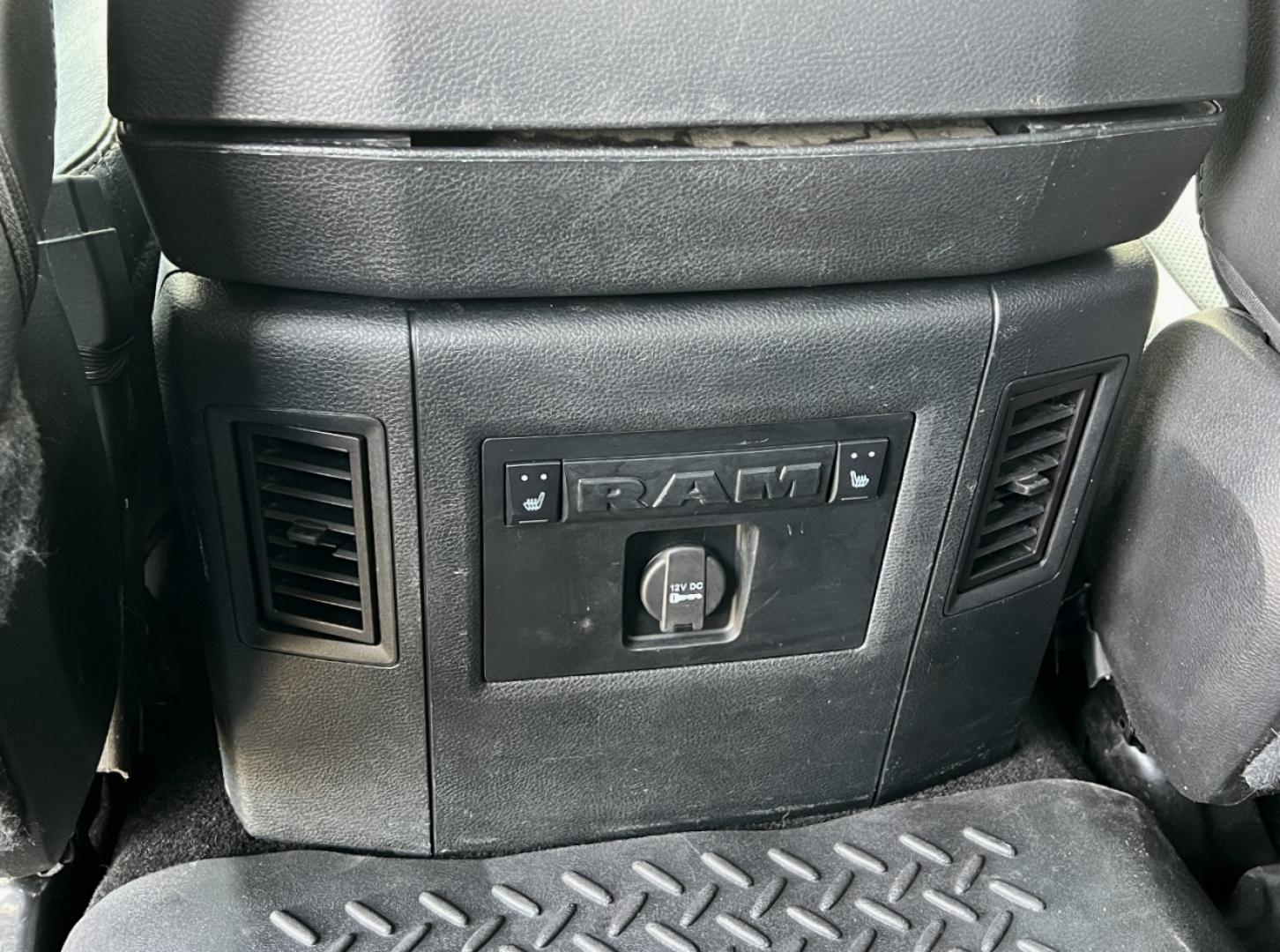 2016 BLACK /Black Leather RAM 2500 Laramie Crew Cab SWB 4WD (3C6UR5FJ5GG) with an 6.4L V8 engine, Automatic transmission, located at 2990 Old Orchard Rd., Jackson, MO, 63755, 37.354214, -89.612106 - 2016 Ram 2500HD Laramie 114xxx miles 4x4 6.4L V8 Automatic Leather Navigation Power/Heated/Cooled Seats Heated Rear Seats Heated Steering Wheel Backup Camera Bluetooth Remote Start Cruise Power Windows/Locks/Mirrors We have financing available and we accept trades! Fill out a credit a - Photo#7