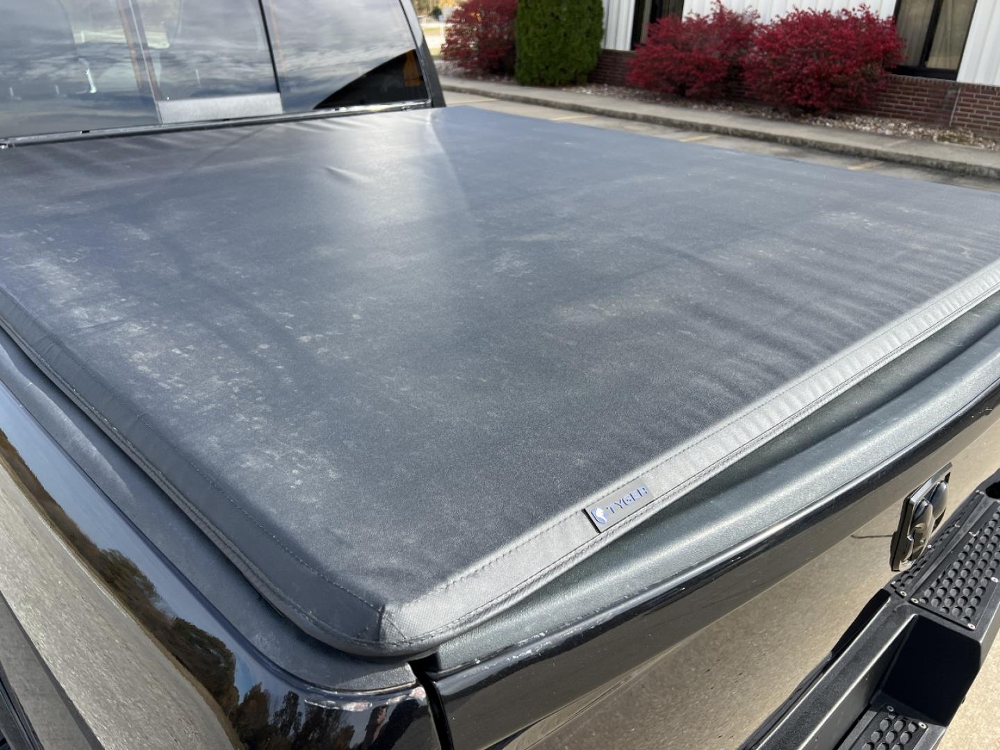 2016 BLACK /Black Leather RAM 2500 Laramie Crew Cab SWB 4WD (3C6UR5FJ5GG) with an 6.4L V8 engine, Automatic transmission, located at 2990 Old Orchard Rd., Jackson, MO, 63755, 37.354214, -89.612106 - 2016 Ram 2500HD Laramie 114xxx miles 4x4 6.4L V8 Automatic Leather Navigation Power/Heated/Cooled Seats Heated Rear Seats Heated Steering Wheel Backup Camera Bluetooth Remote Start Cruise Power Windows/Locks/Mirrors We have financing available and we accept trades! Fill out a credit a - Photo#24