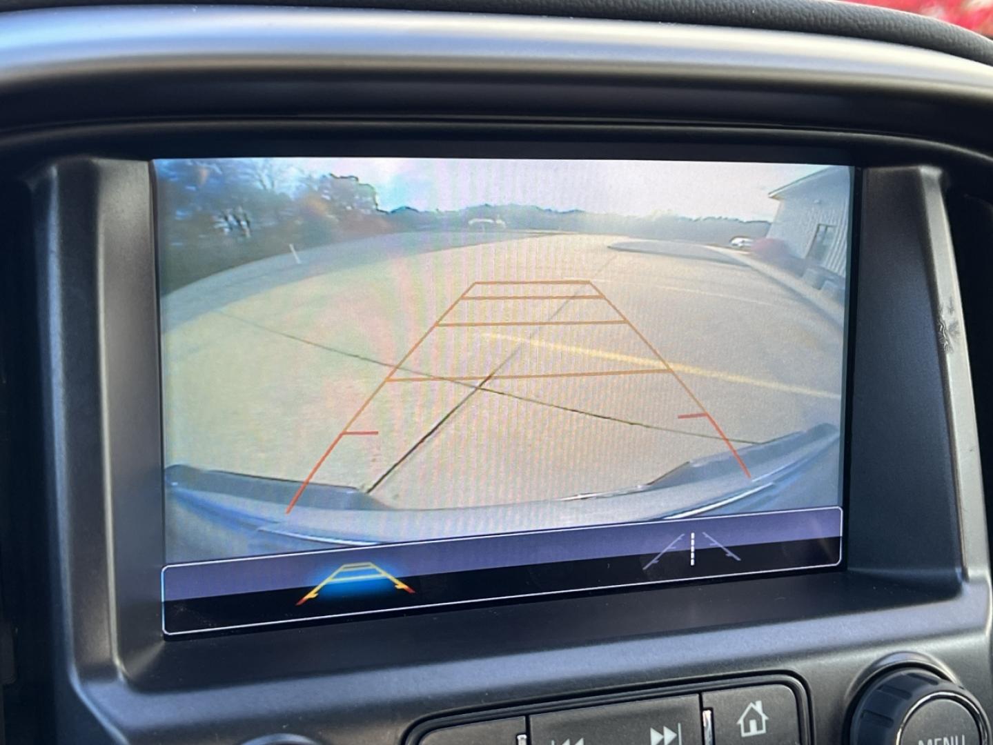 2018 BLACK /Black Leather Chevrolet Colorado Z71 Crew Cab 4WD Short Box (1GCGTDEN6J1) with an 3.6L V6 engine, Automatic transmission, located at 2990 Old Orchard Rd., Jackson, MO, 63755, 37.354214, -89.612106 - 2018 Chevrolet Colorado Z71 97xxx miles 4x4 3.6L V6 Automatic Leather Navigation Power/Heated Seats Backup Camera Bluetooth Remote Start Cruise Power Windows/Locks/Mirrors We have financing available and we accept trades! Fill out a credit application on our website or come by today! I - Photo#4