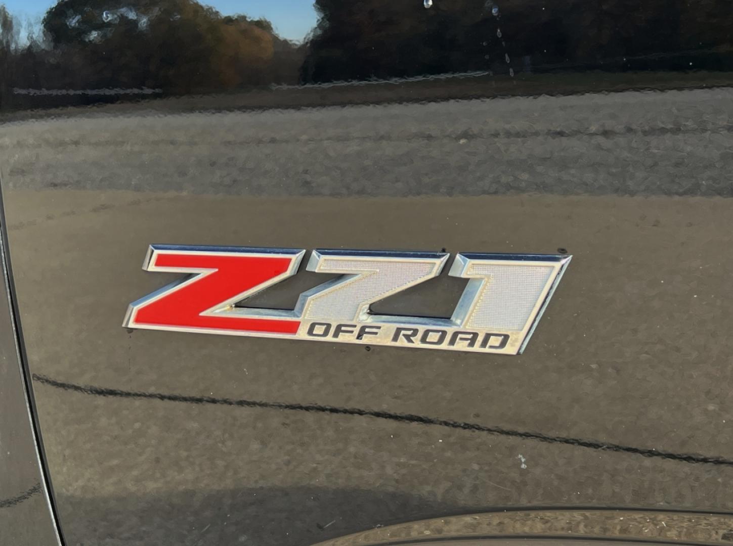 2018 BLACK /Black Leather Chevrolet Colorado Z71 Crew Cab 4WD Short Box (1GCGTDEN6J1) with an 3.6L V6 engine, Automatic transmission, located at 2990 Old Orchard Rd., Jackson, MO, 63755, 37.354214, -89.612106 - 2018 Chevrolet Colorado Z71 97xxx miles 4x4 3.6L V6 Automatic Leather Navigation Power/Heated Seats Backup Camera Bluetooth Remote Start Cruise Power Windows/Locks/Mirrors We have financing available and we accept trades! Fill out a credit application on our website or come by today! I - Photo#39