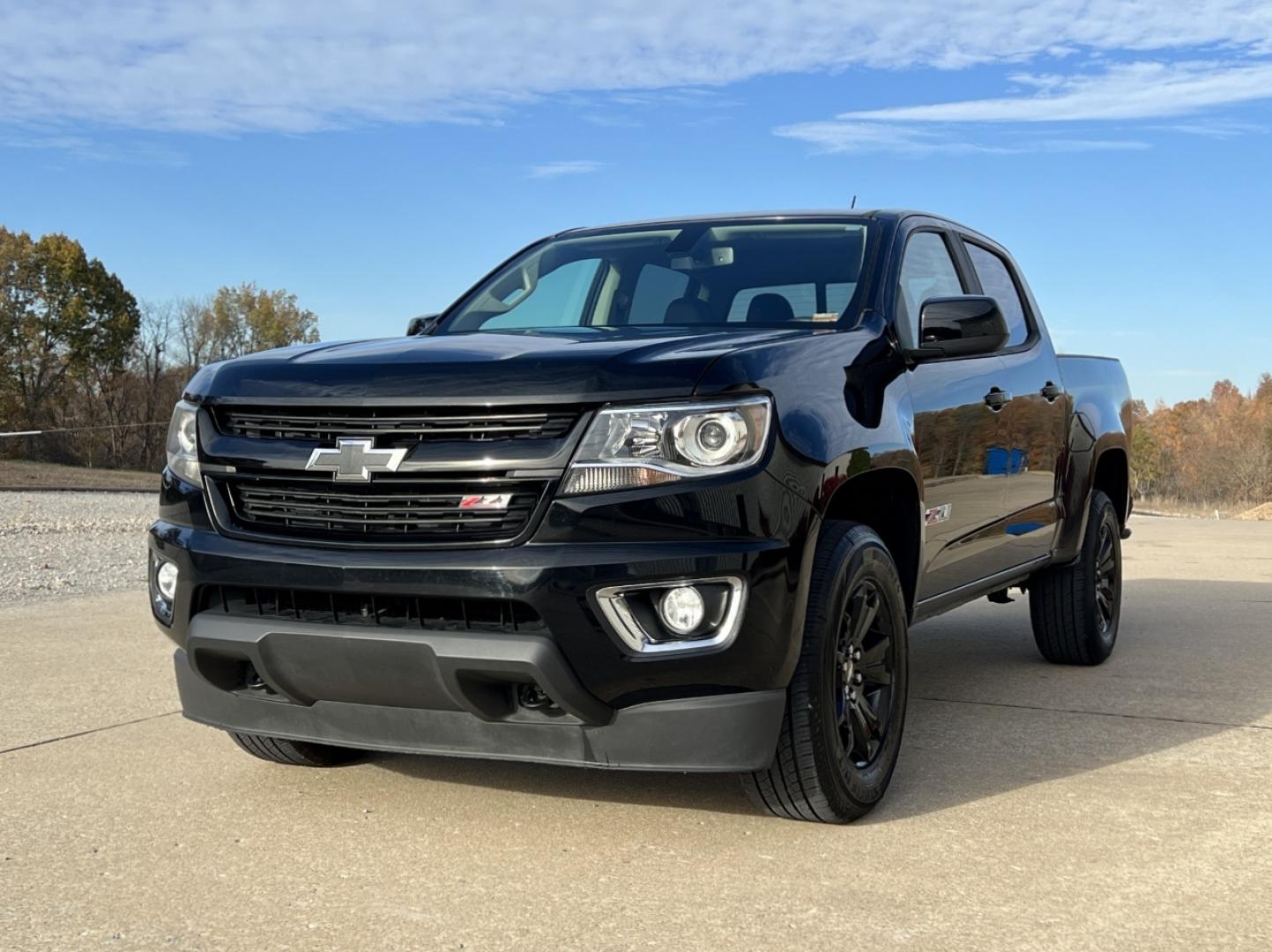 2018 BLACK /Black Leather Chevrolet Colorado Z71 Crew Cab 4WD Short Box (1GCGTDEN6J1) with an 3.6L V6 engine, Automatic transmission, located at 2990 Old Orchard Rd., Jackson, MO, 63755, 37.354214, -89.612106 - 2018 Chevrolet Colorado Z71 97xxx miles 4x4 3.6L V6 Automatic Leather Navigation Power/Heated Seats Backup Camera Bluetooth Remote Start Cruise Power Windows/Locks/Mirrors We have financing available and we accept trades! Fill out a credit application on our website or come by today! I - Photo#7