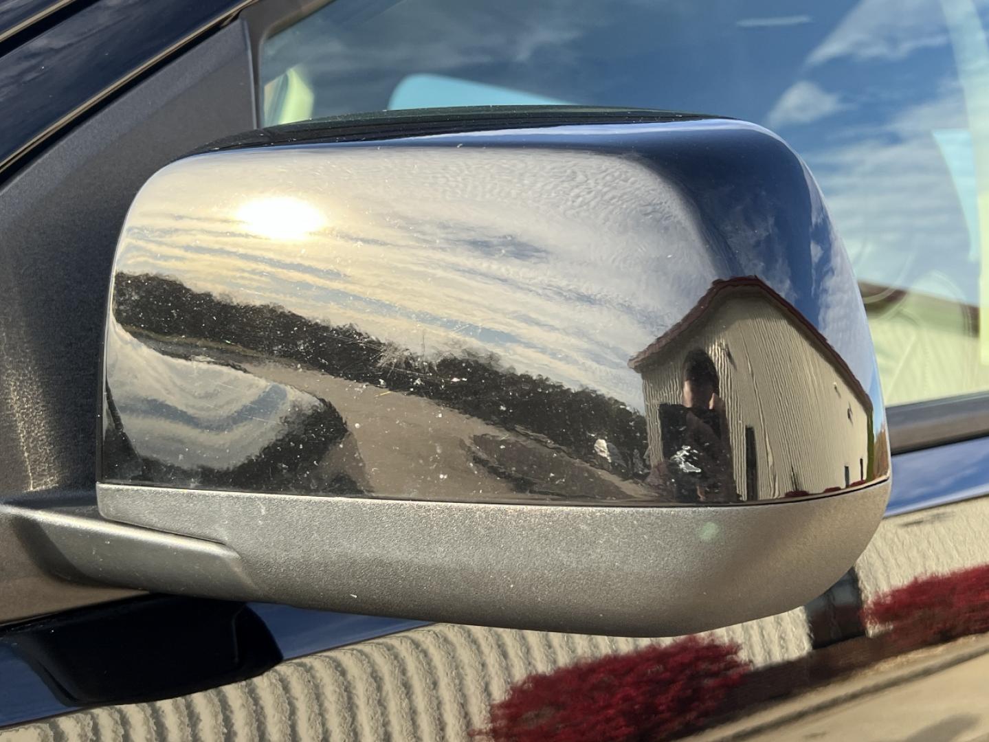 2018 BLACK /Black Leather Chevrolet Colorado Z71 Crew Cab 4WD Short Box (1GCGTDEN6J1) with an 3.6L V6 engine, Automatic transmission, located at 2990 Old Orchard Rd., Jackson, MO, 63755, 37.354214, -89.612106 - 2018 Chevrolet Colorado Z71 97xxx miles 4x4 3.6L V6 Automatic Leather Navigation Power/Heated Seats Backup Camera Bluetooth Remote Start Cruise Power Windows/Locks/Mirrors We have financing available and we accept trades! Fill out a credit application on our website or come by today! I - Photo#49