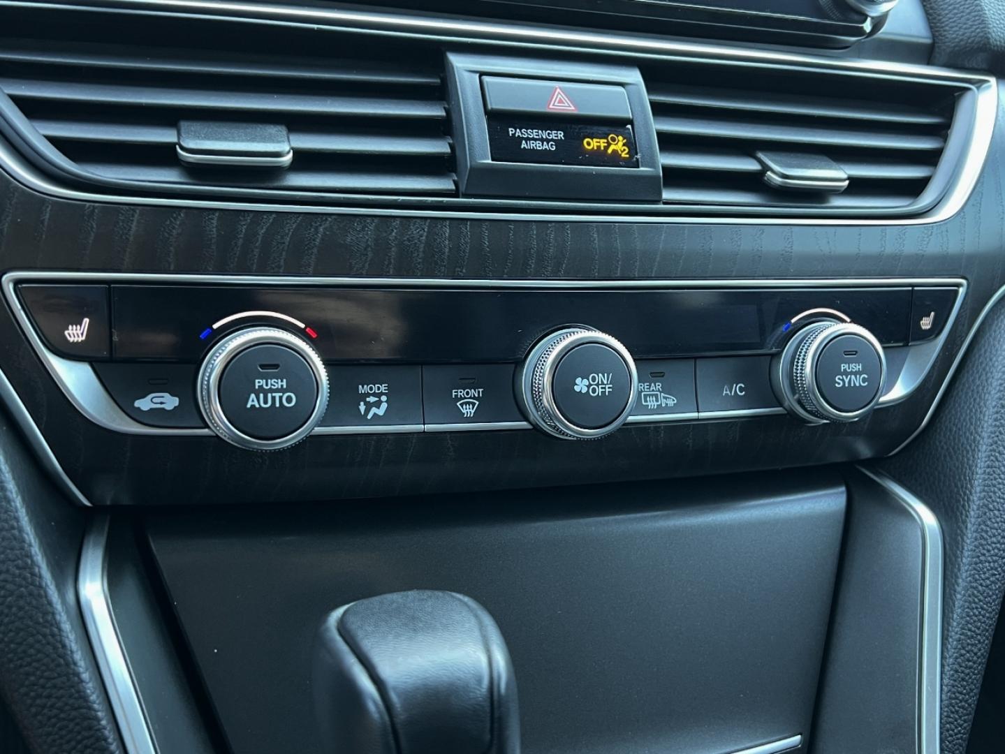 2021 WHITE /Black Leather Honda Accord EX-L (1HGCV1F56MA) with an 1.5L 4 Cyl. TURBO engine, Automatic transmission, located at 2990 Old Orchard Rd., Jackson, MO, 63755, 37.354214, -89.612106 - 2021 Honda Accord EX-L 1-Owner 91xxx miles Front Wheel Drive 1.5L 4 Cyl. Automatic Leather Backup Camera Power/Heated Seats Sunroof Bluetooth Remote Start Cruise Power Windows/Locks/Mirrors We have financing available and we accept trades! Fill out a credit application on our website o - Photo#3