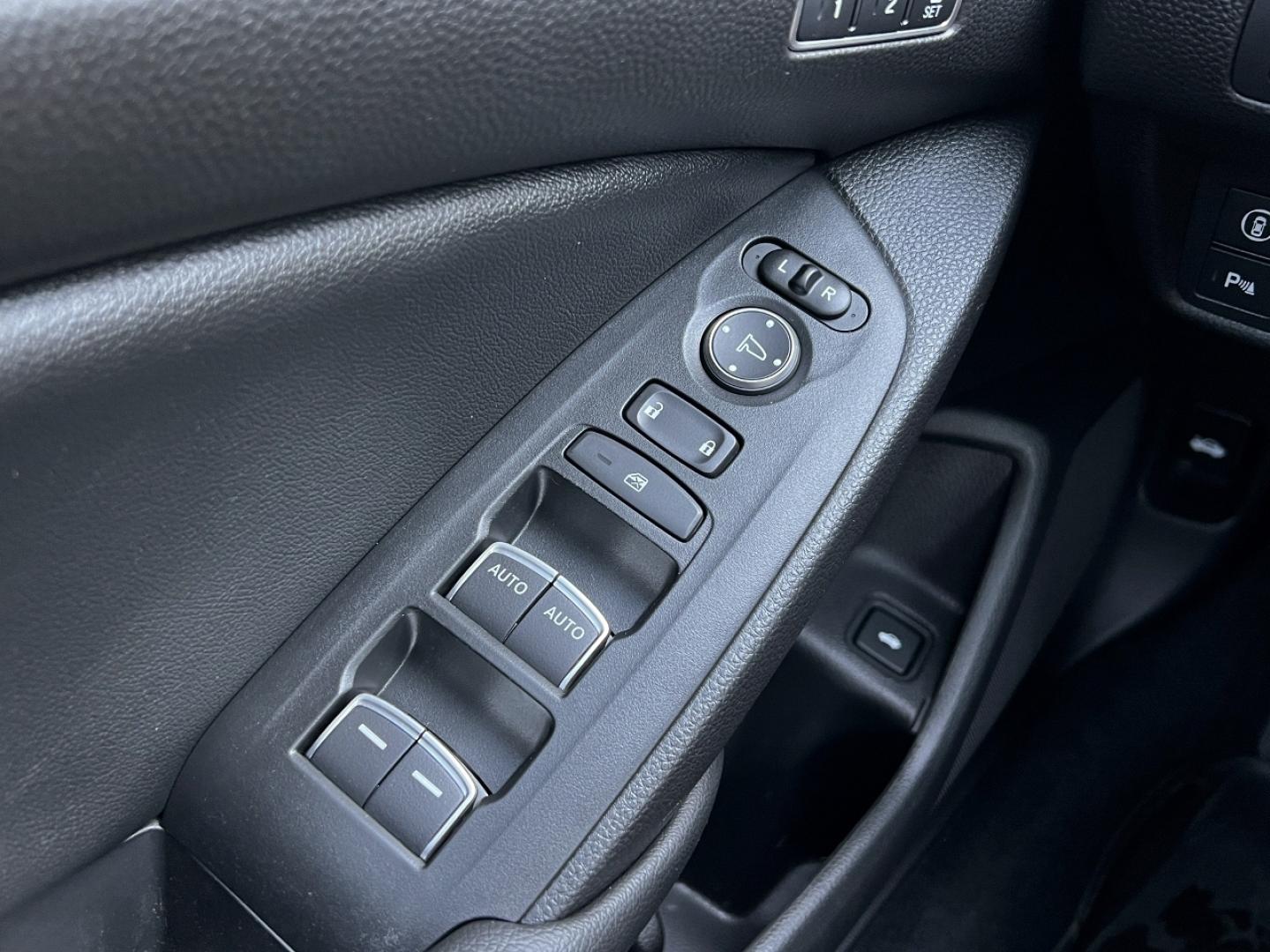 2021 WHITE /Black Leather Honda Accord EX-L (1HGCV1F56MA) with an 1.5L 4 Cyl. TURBO engine, Automatic transmission, located at 2990 Old Orchard Rd., Jackson, MO, 63755, 37.354214, -89.612106 - 2021 Honda Accord EX-L 1-Owner 91xxx miles Front Wheel Drive 1.5L 4 Cyl. Automatic Leather Backup Camera Power/Heated Seats Sunroof Bluetooth Remote Start Cruise Power Windows/Locks/Mirrors We have financing available and we accept trades! Fill out a credit application on our website o - Photo#29