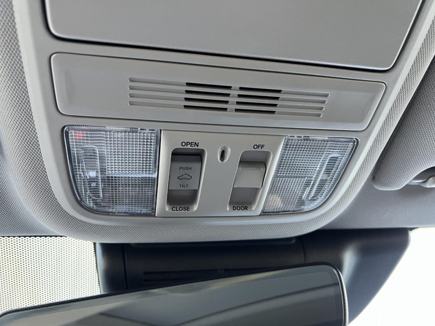 2021 WHITE /Black Leather Honda Accord EX-L (1HGCV1F56MA) with an 1.5L 4 Cyl. TURBO engine, Automatic transmission, located at 2990 Old Orchard Rd., Jackson, MO, 63755, 37.354214, -89.612106 - 2021 Honda Accord EX-L 1-Owner 91xxx miles Front Wheel Drive 1.5L 4 Cyl. Automatic Leather Backup Camera Power/Heated Seats Sunroof Bluetooth Remote Start Cruise Power Windows/Locks/Mirrors We have financing available and we accept trades! Fill out a credit application on our website o - Photo#33